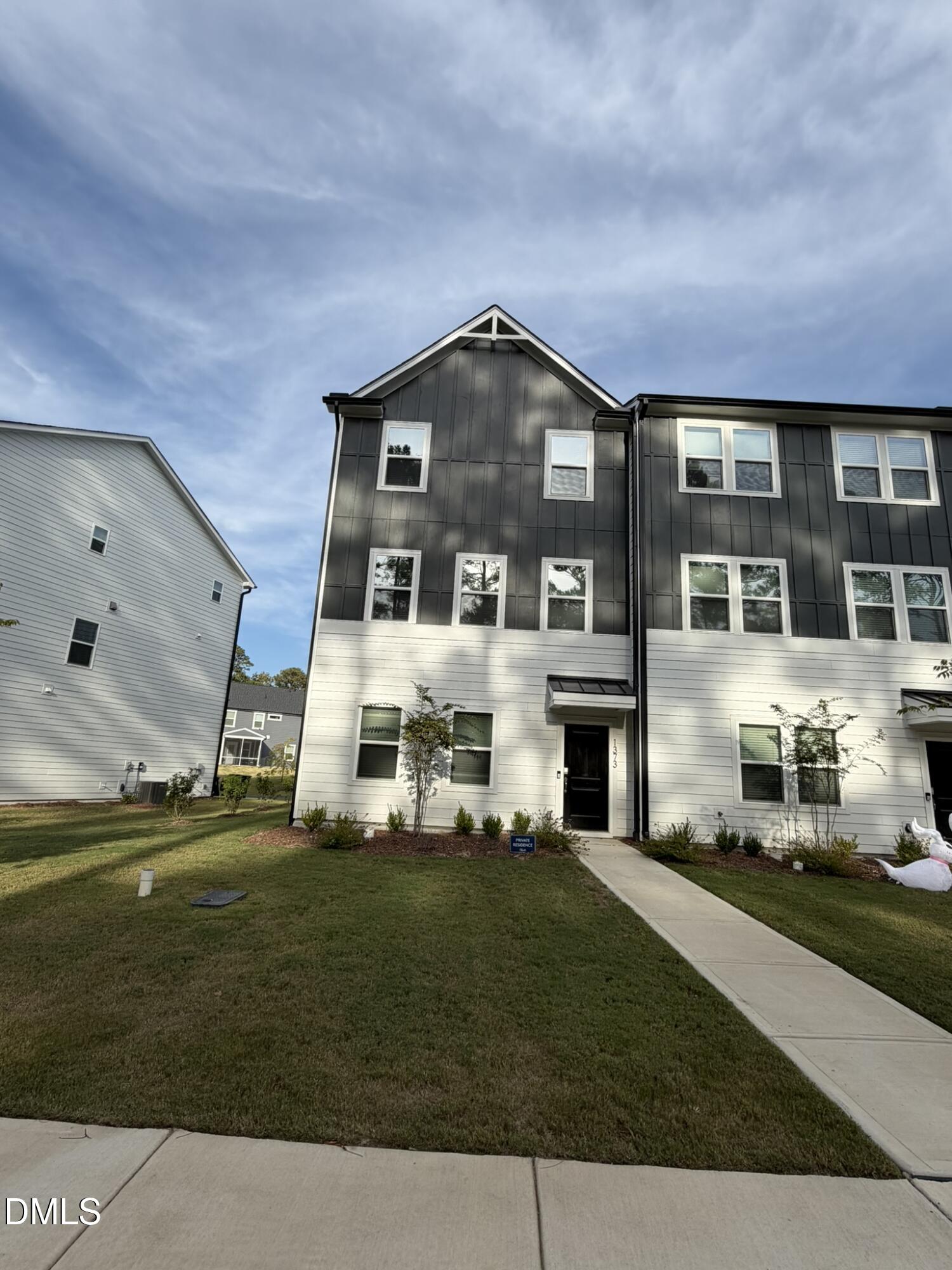 1373 Hasse Avenue Property Photo 1