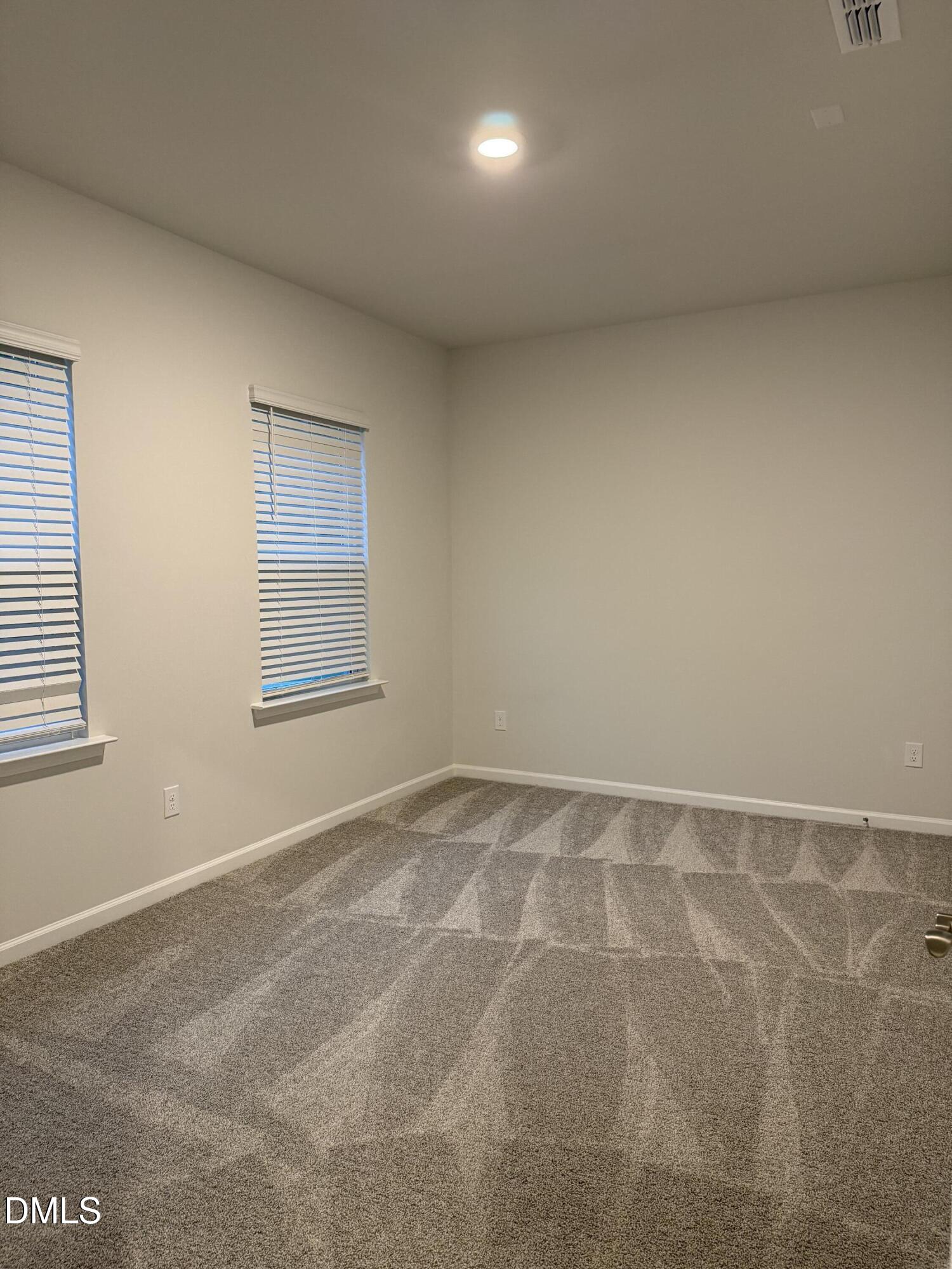 1373 Hasse Avenue Property Photo 5