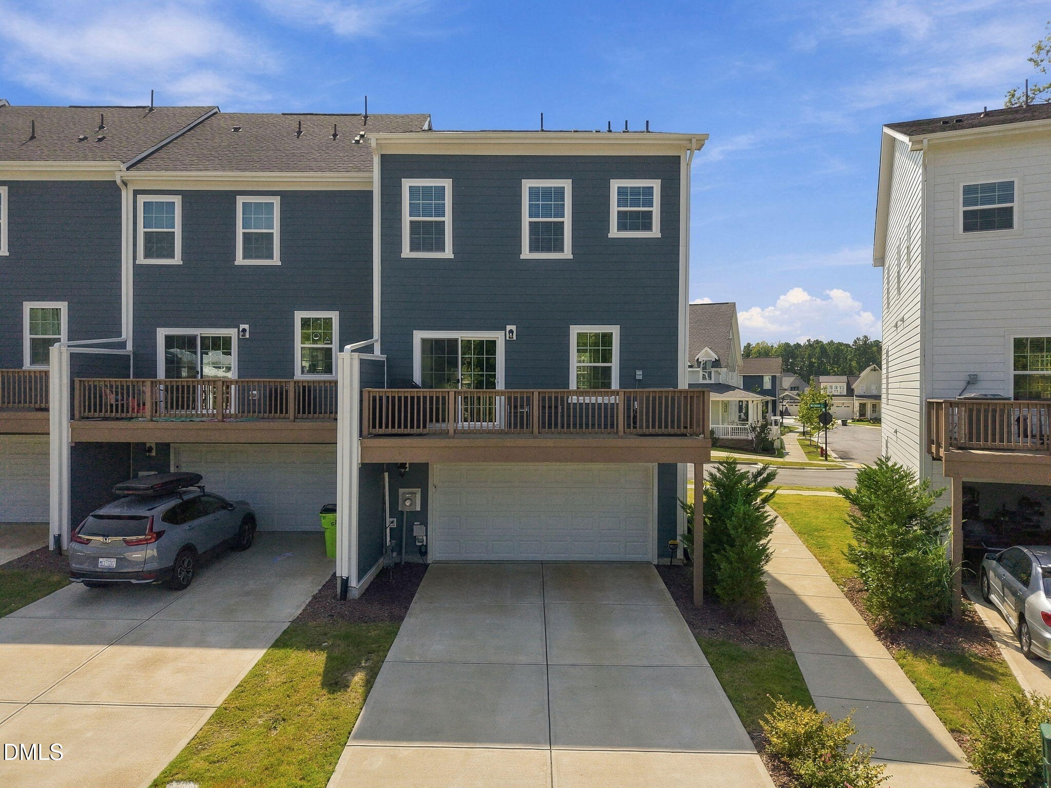 516 Whitehall Circle Property Photo 42