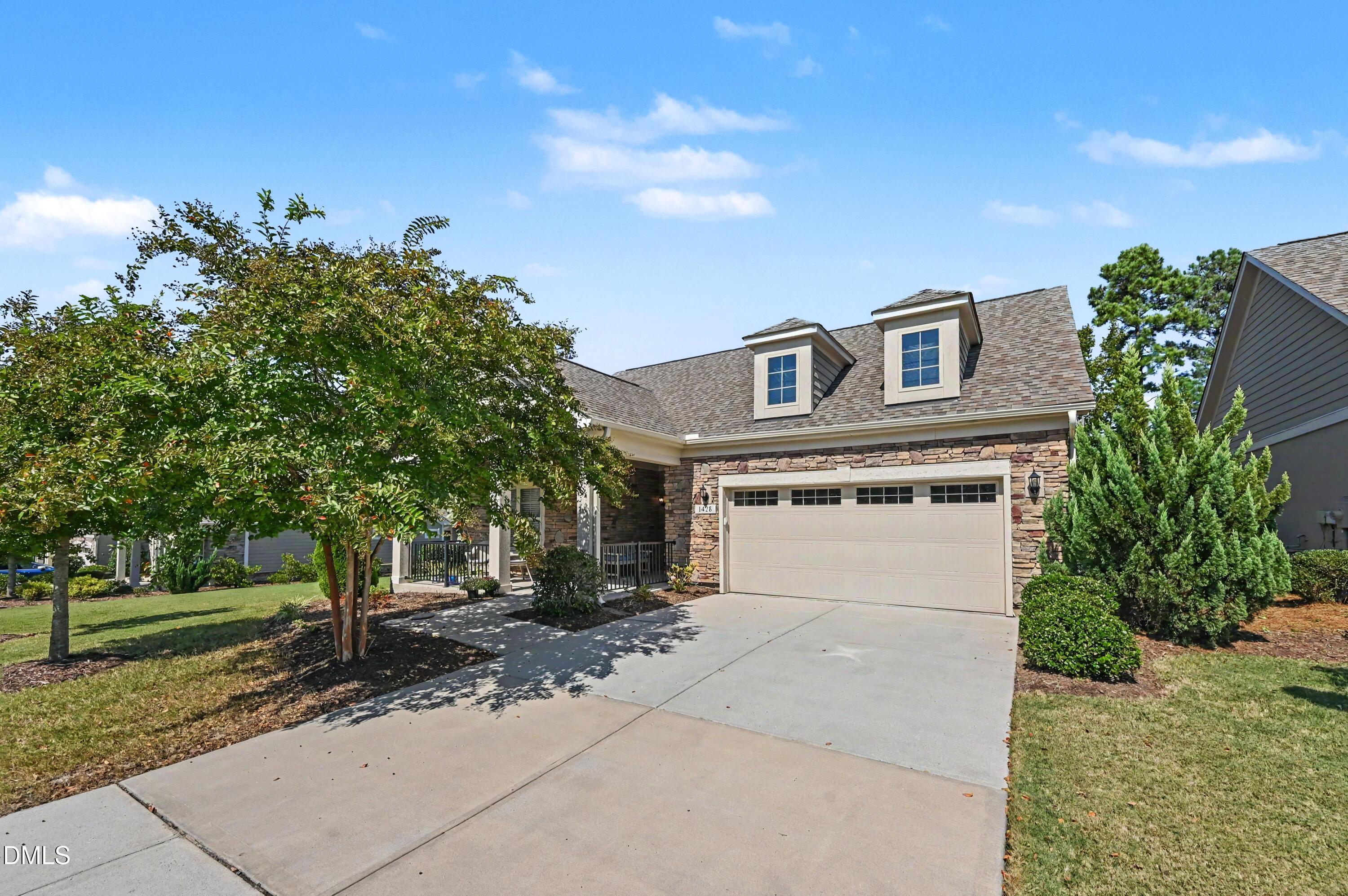1428 Abbotsford Way Property Photo 1