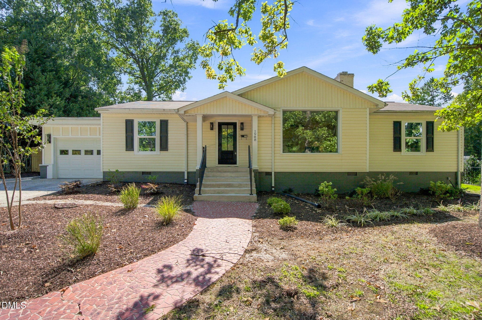1908 Woodland Avenue Property Photo 1