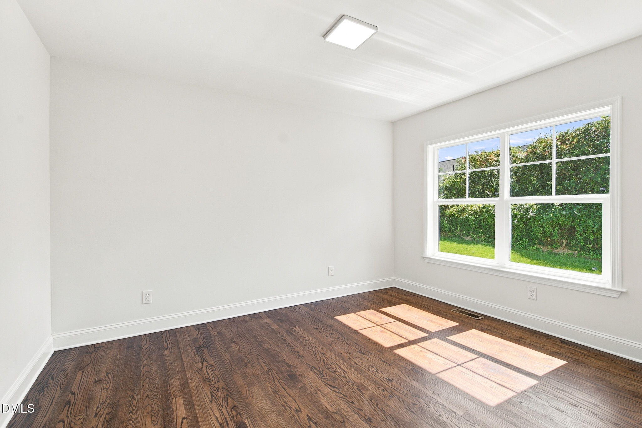 1908 Woodland Avenue Property Photo 24