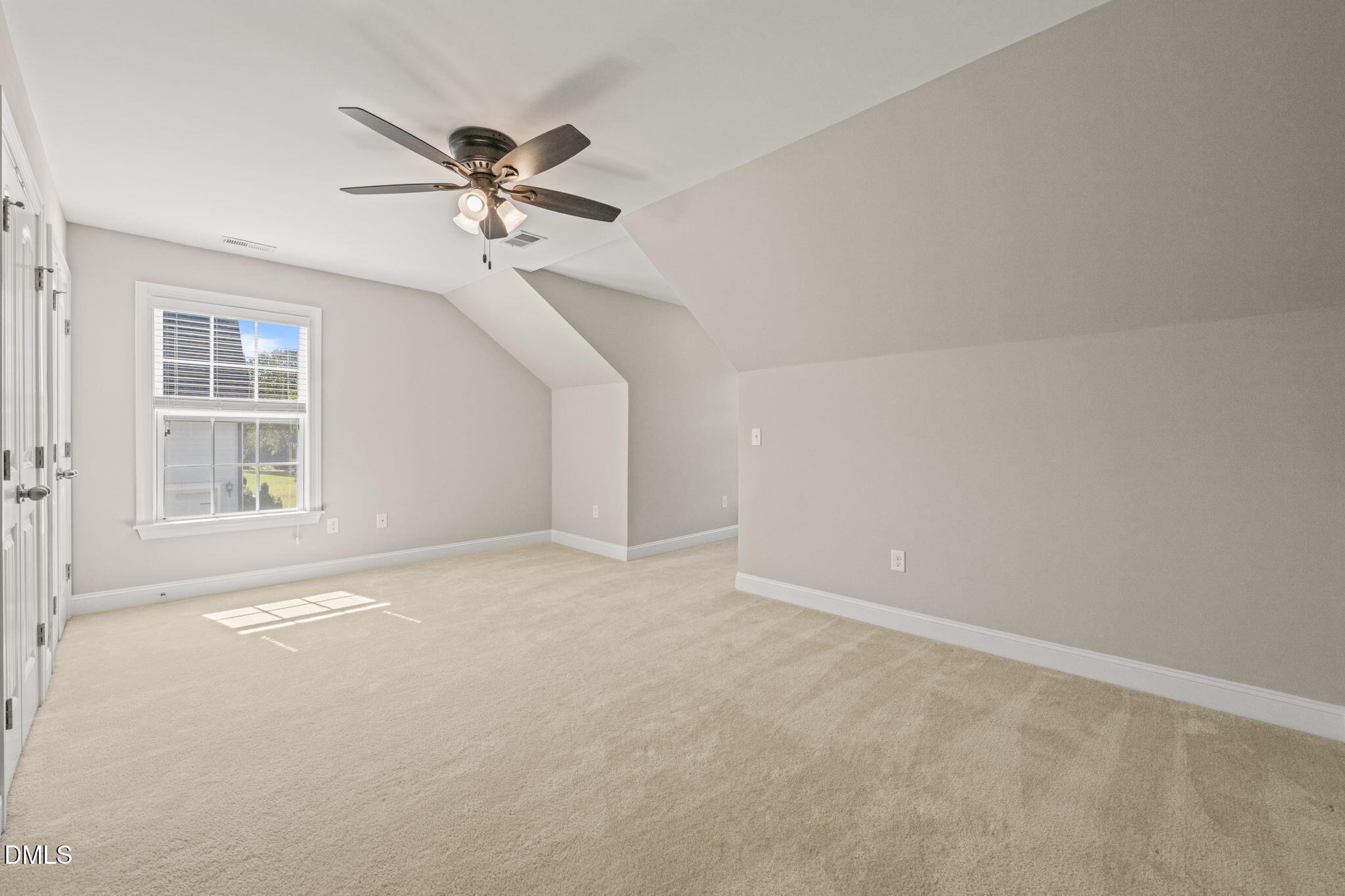 26 Ventasso Drive Property Photo 38