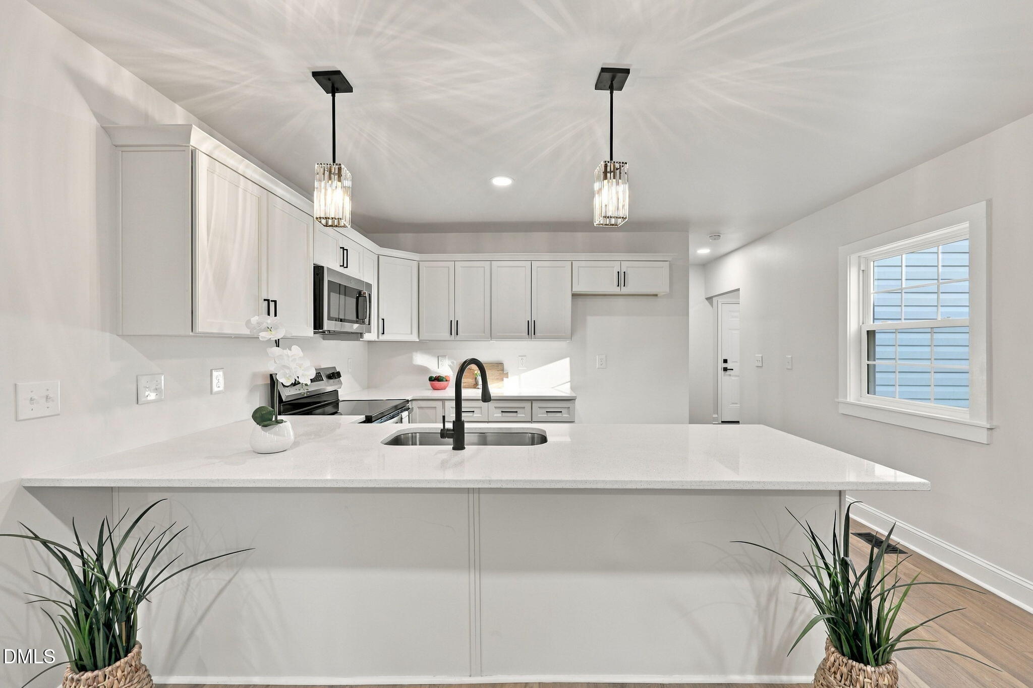 1002 Louis Street Property Photo 7