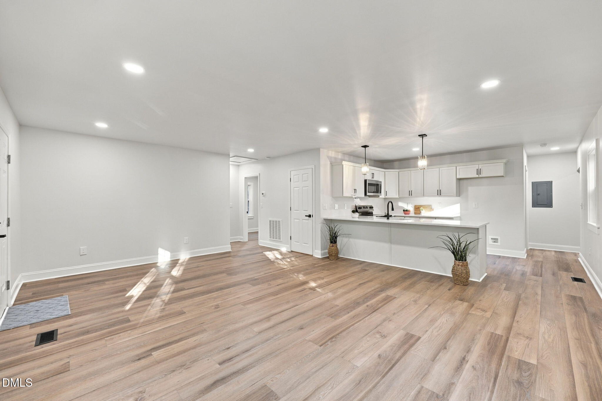 1002 Louis Street Property Photo 8