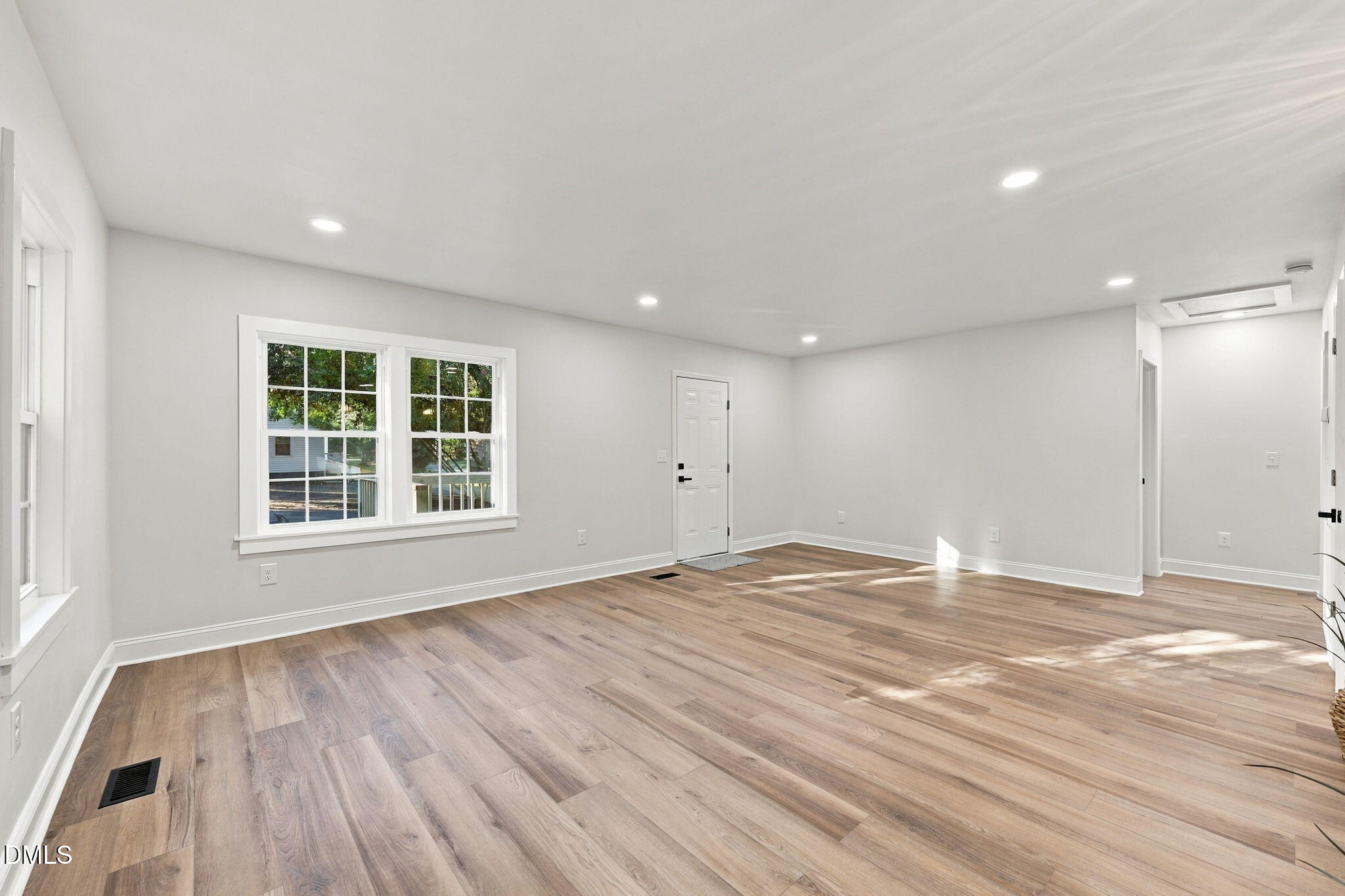 1002 Louis Street Property Photo 9