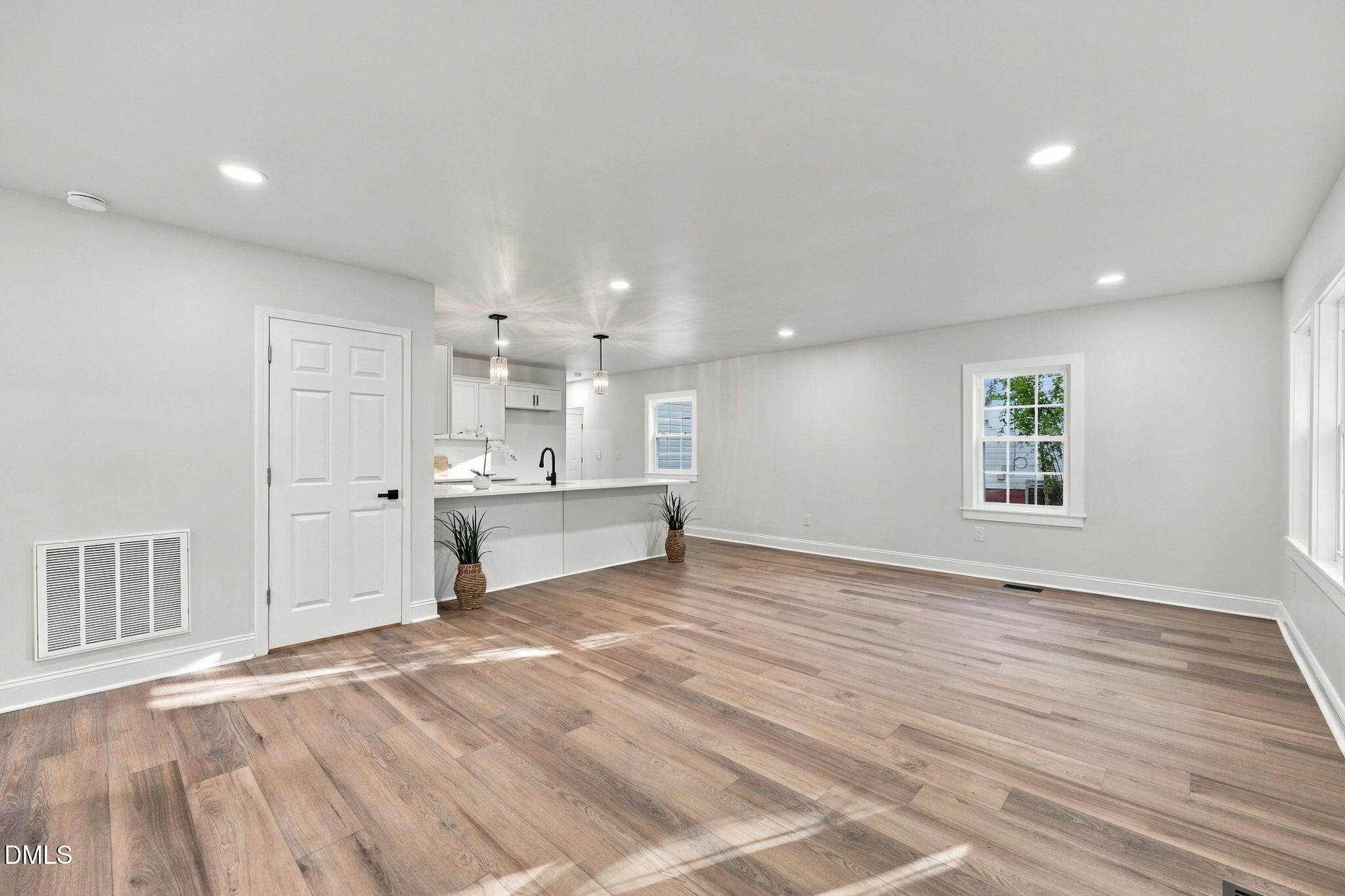 1002 Louis Street Property Photo 10