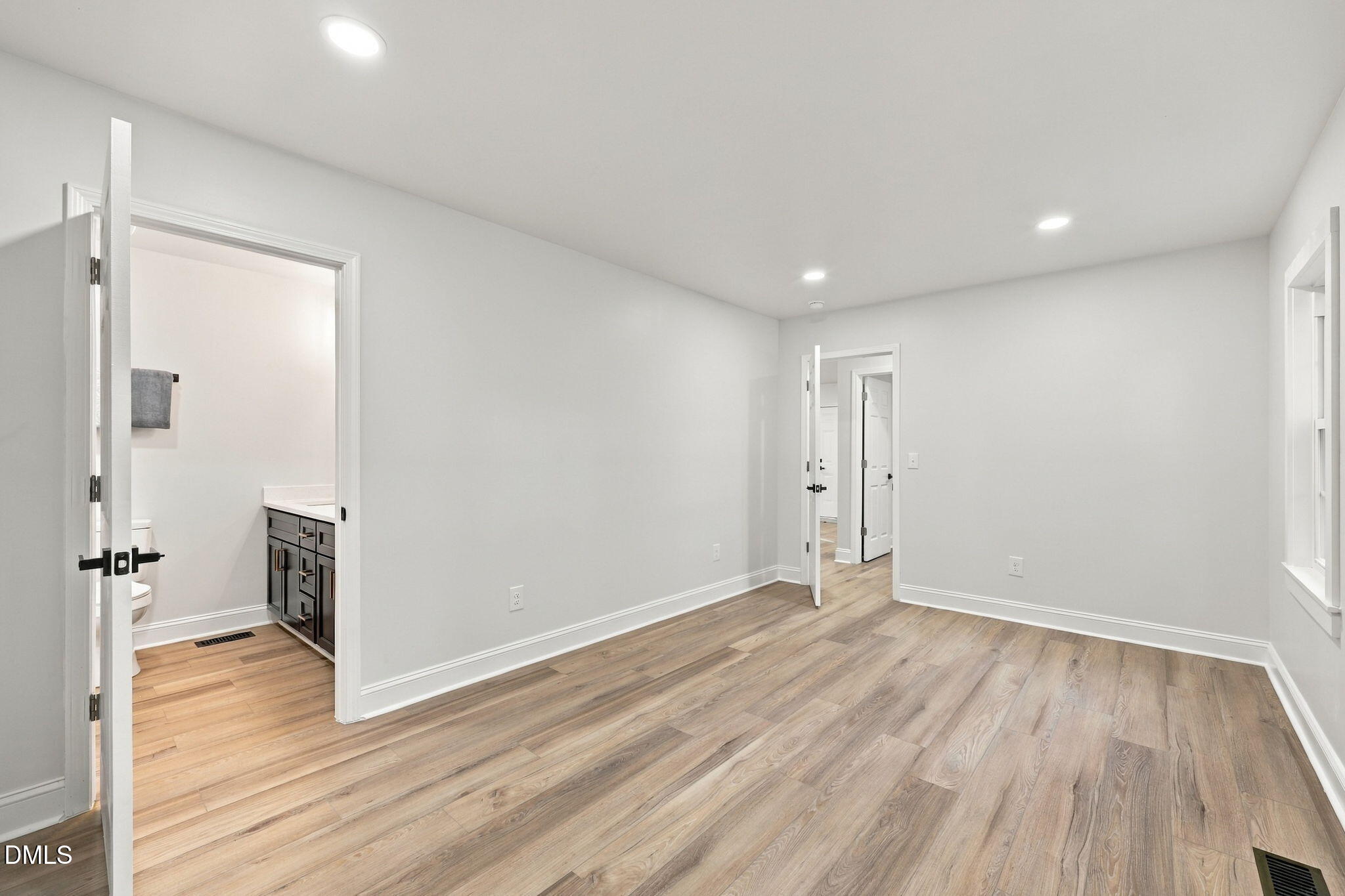 1002 Louis Street Property Photo 13