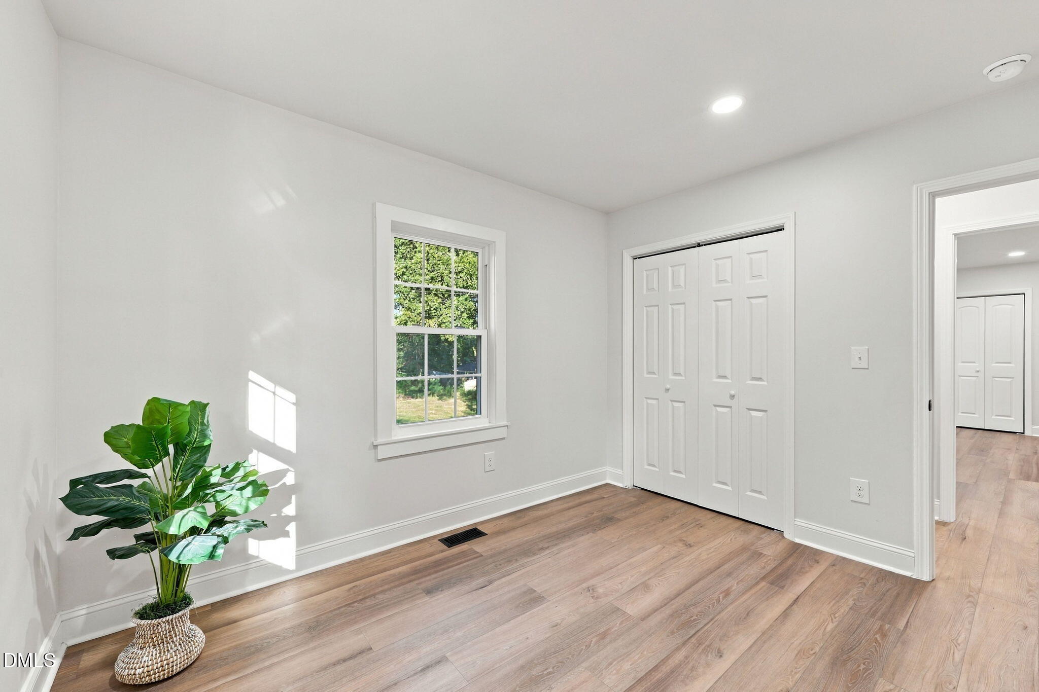 1002 Louis Street Property Photo 16