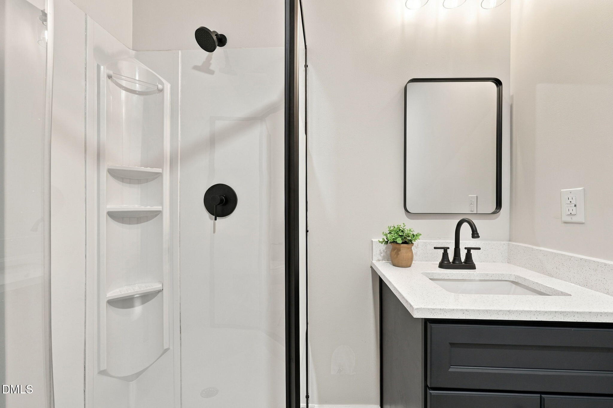 1002 Louis Street Property Photo 18