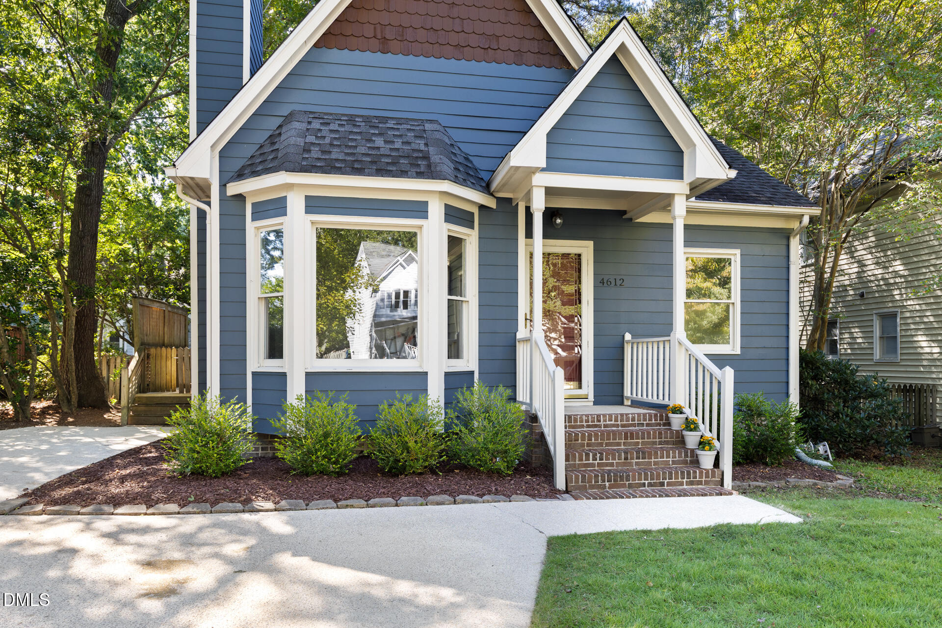 4612 Batavia Court Property Photo 1