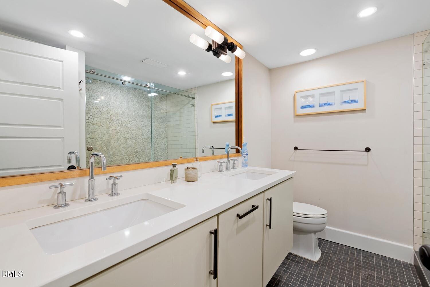 1009 Collins Drive Property Photo 28