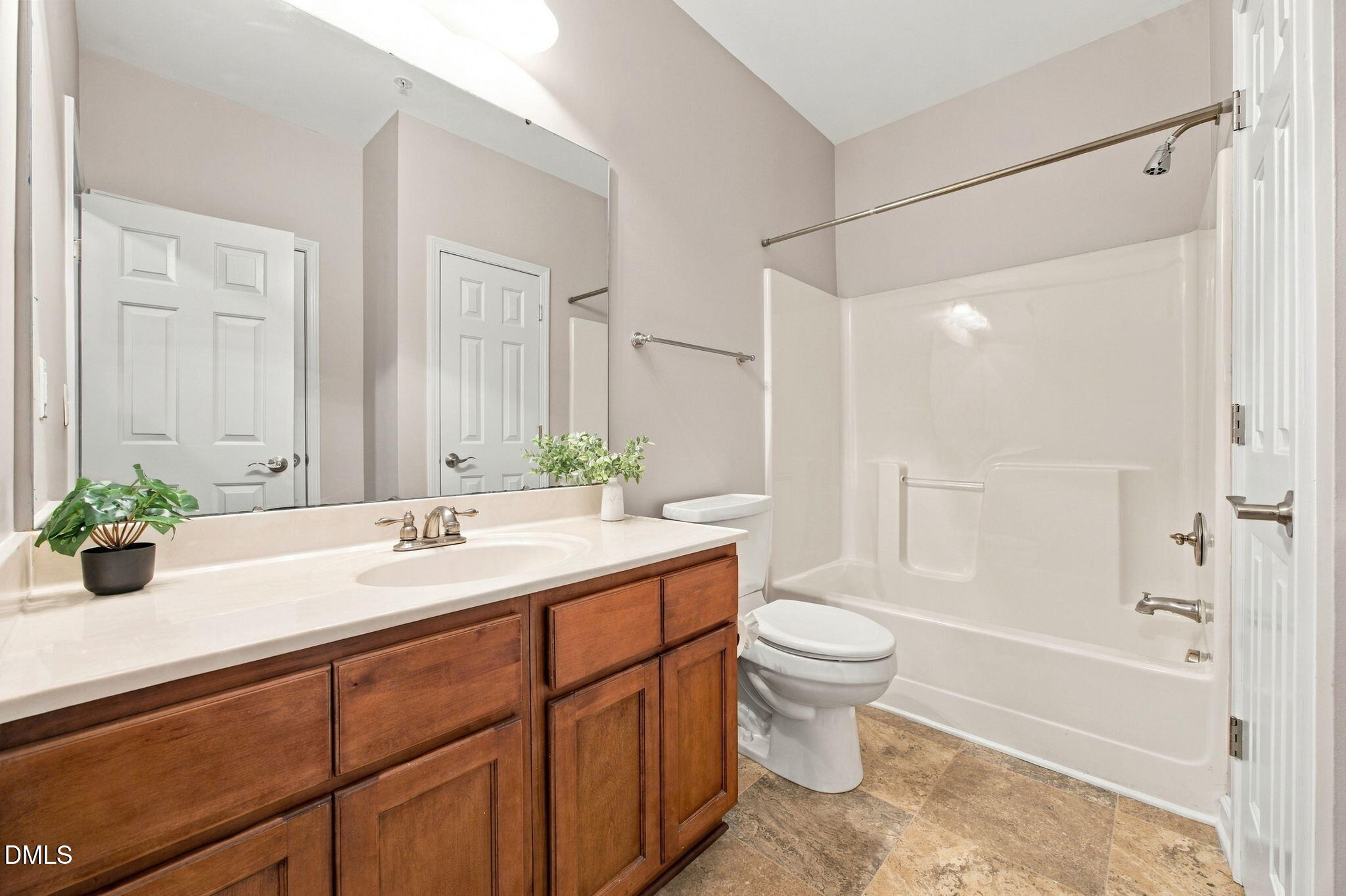 2610 Oldgate Drive 202 Property Photo 11