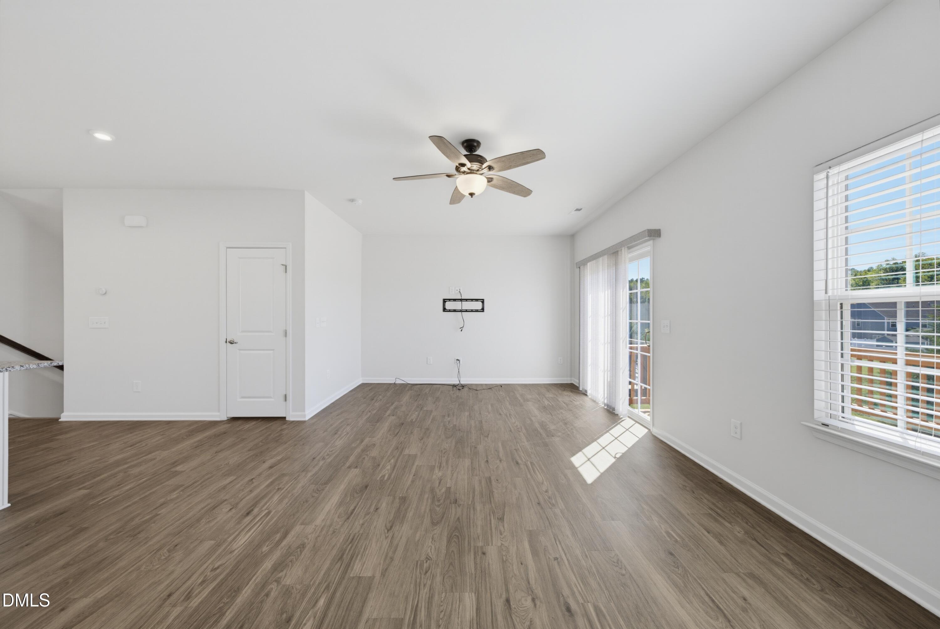 240 Misty Pike Drive Property Photo 8