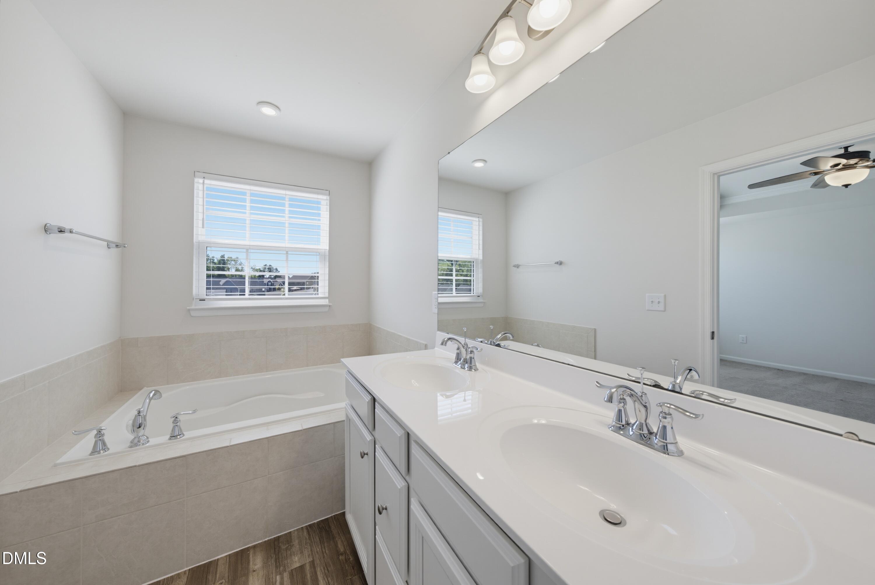 240 Misty Pike Drive Property Photo 15