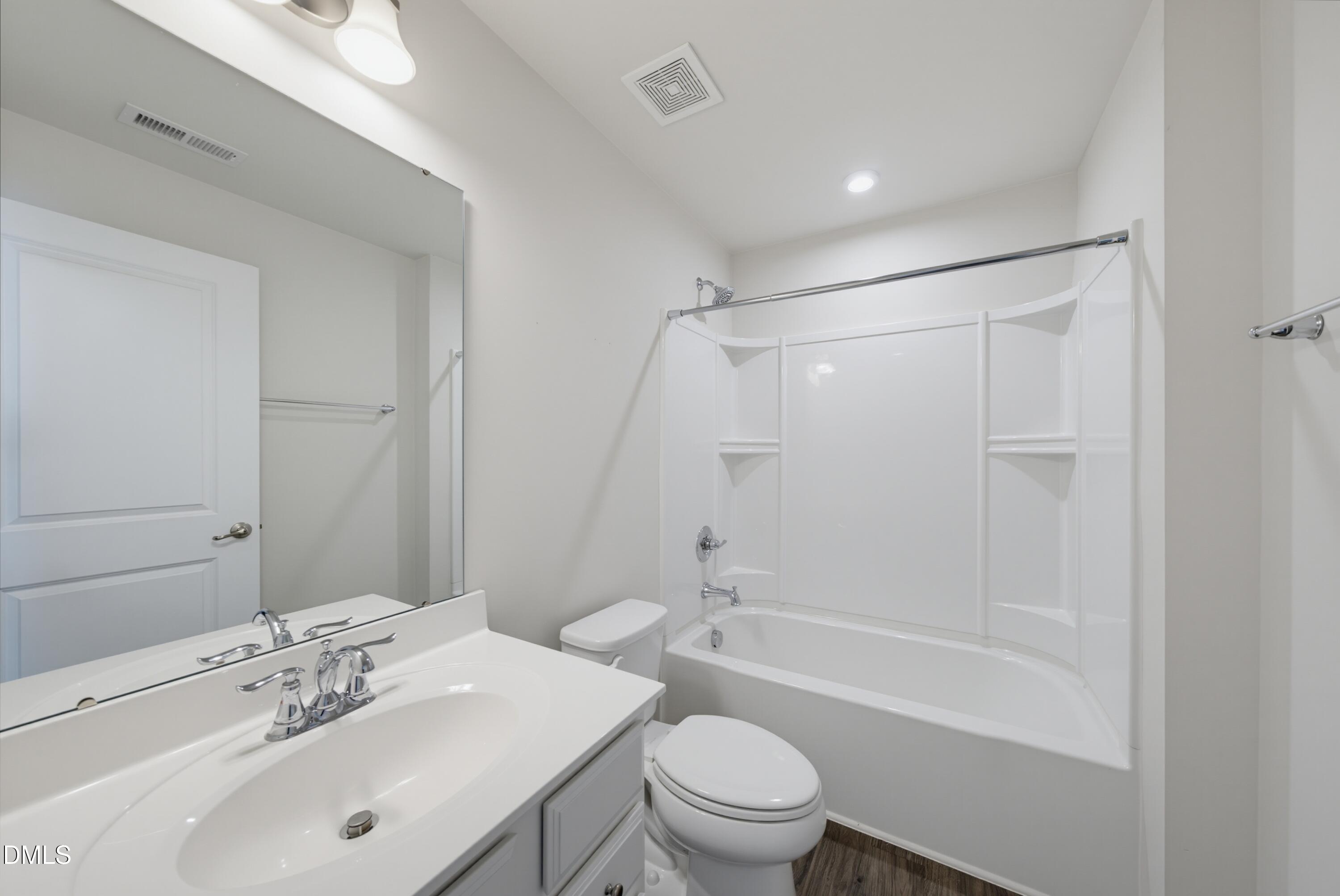 240 Misty Pike Drive Property Photo 22