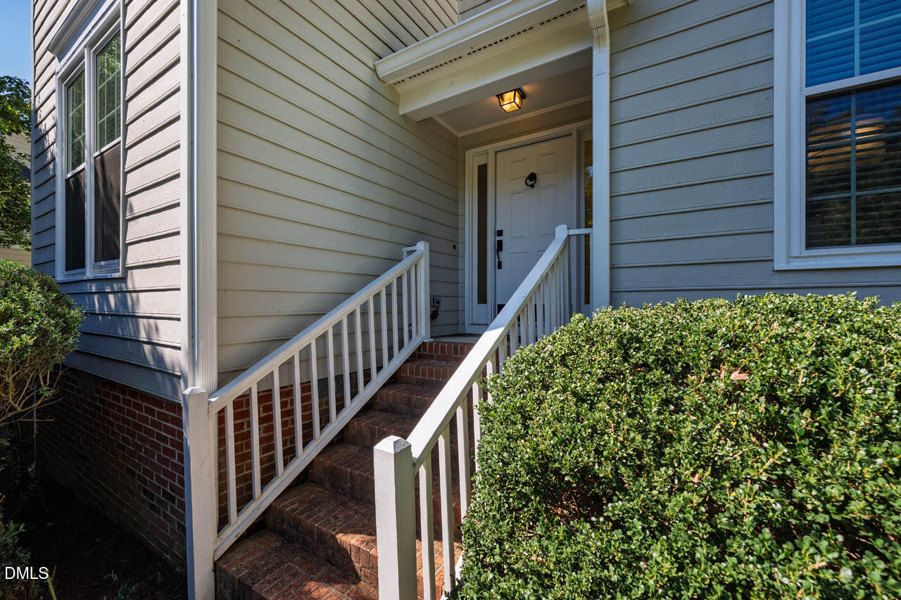 202 Cobble Ridge Drive Property Photo 3