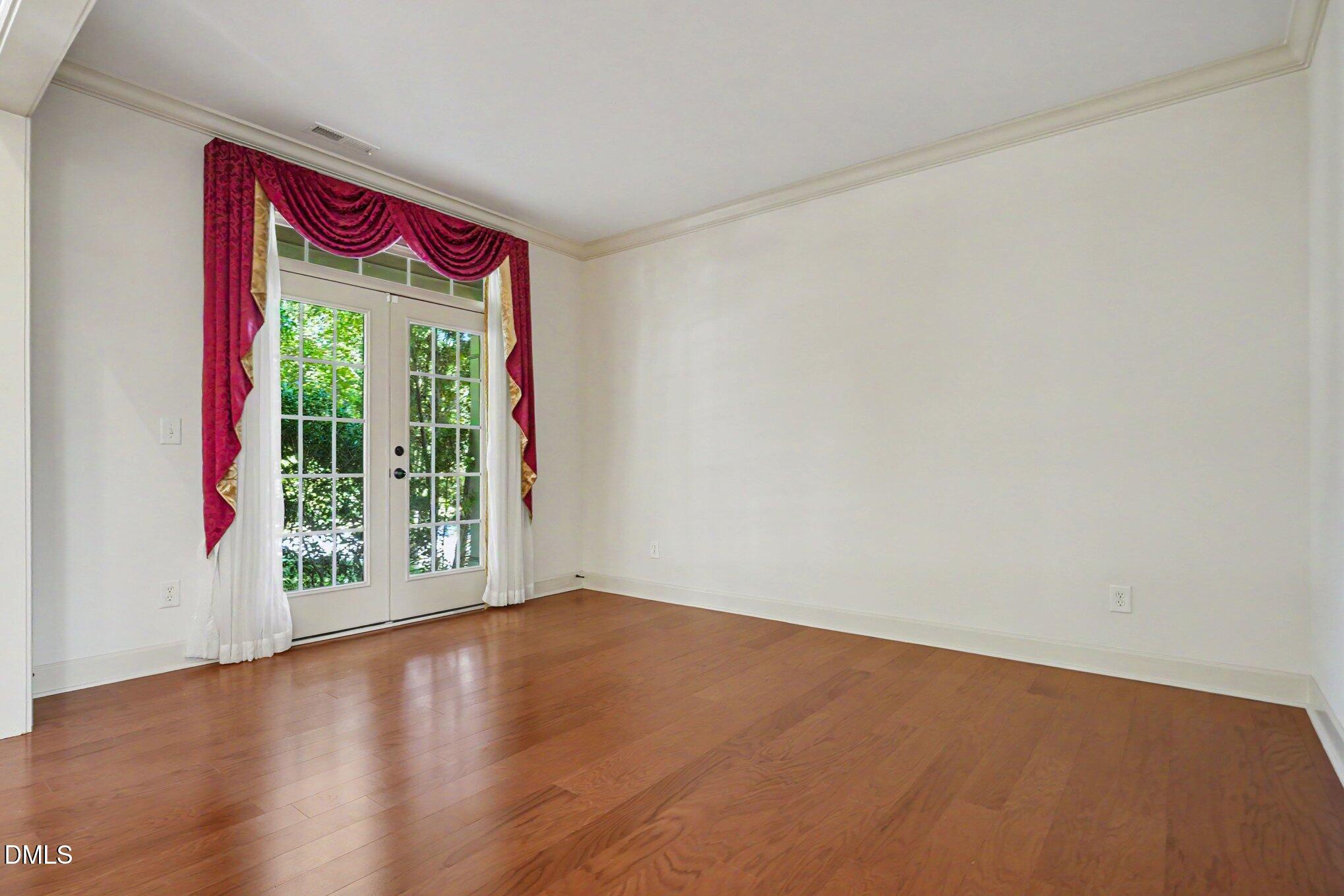 410 Belrose Drive Property Photo 9