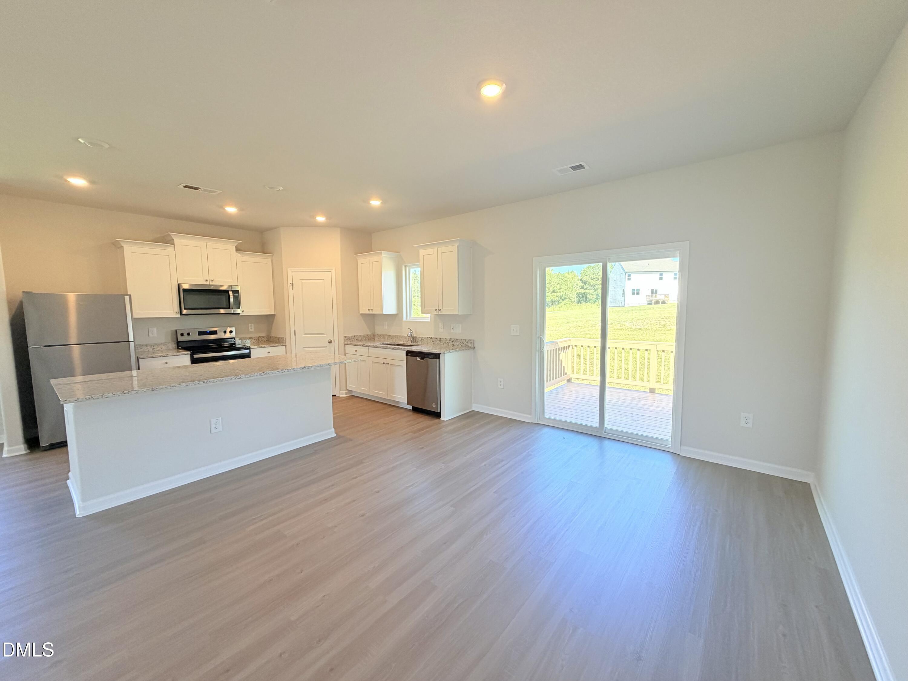 11510 International Drive Property Photo 11