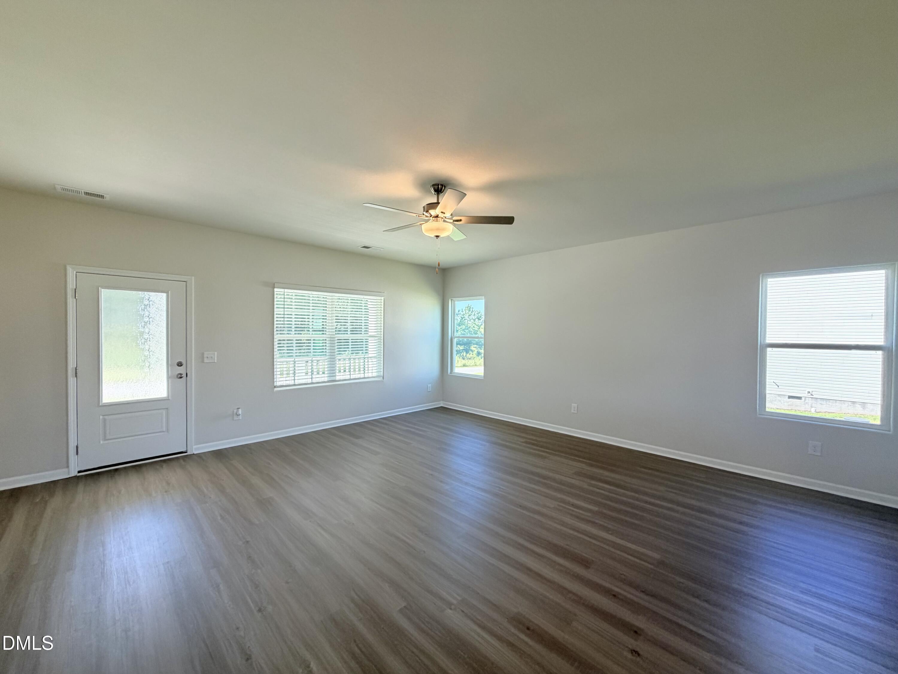 11450 International Drive Property Photo 2