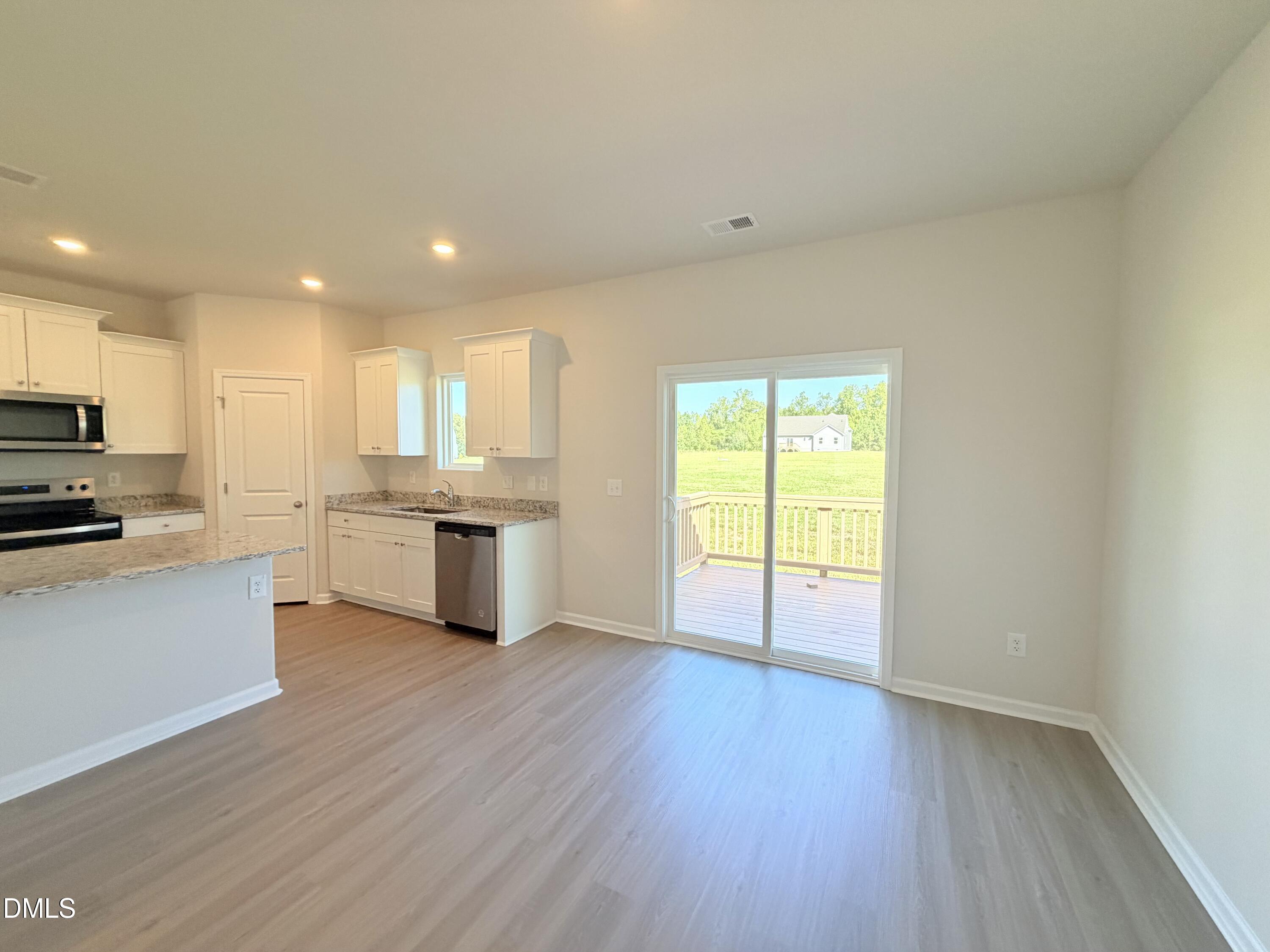 11450 International Drive Property Photo 12