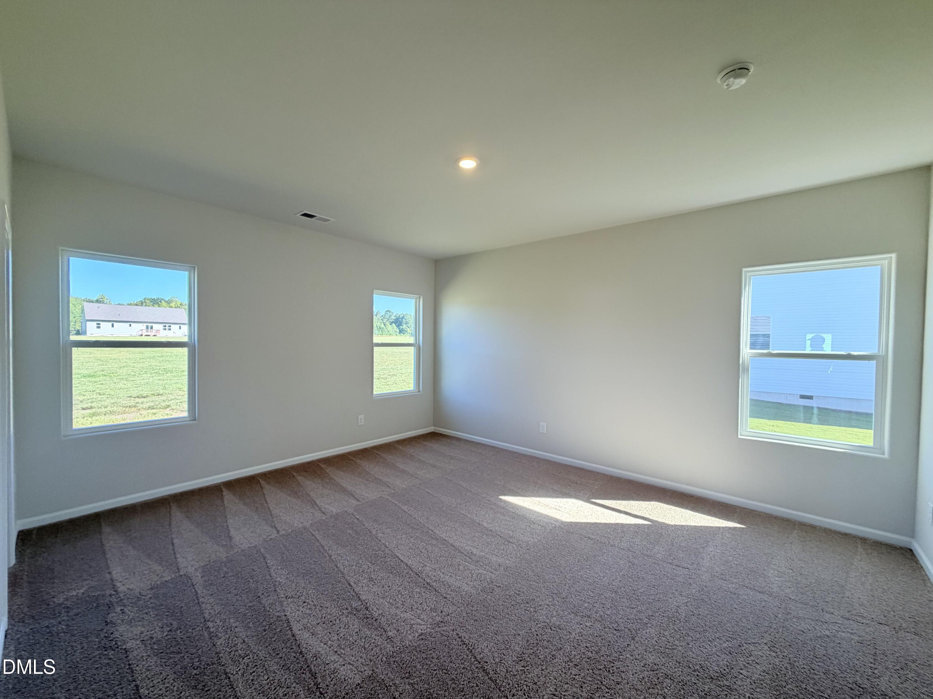 11450 International Drive Property Photo 14