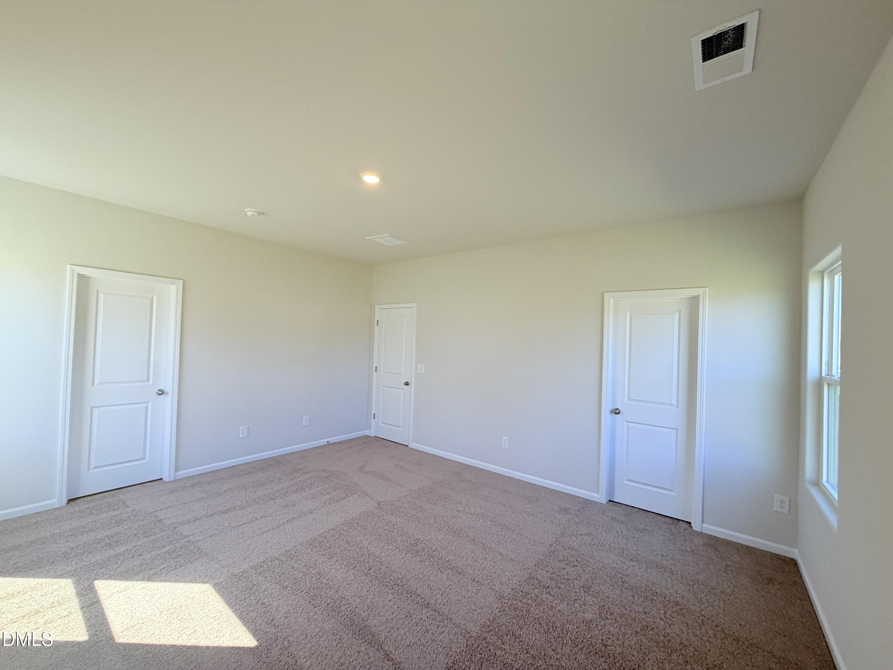 11450 International Drive Property Photo 16