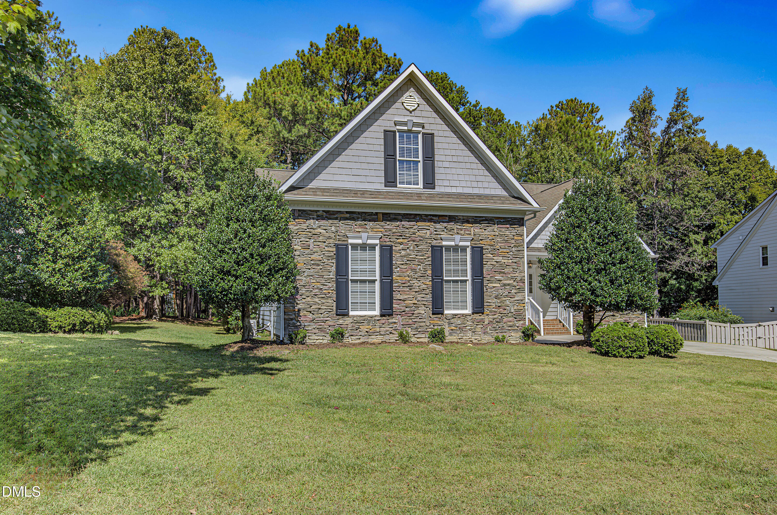 629 Red Cedar Circle Property Photo 3
