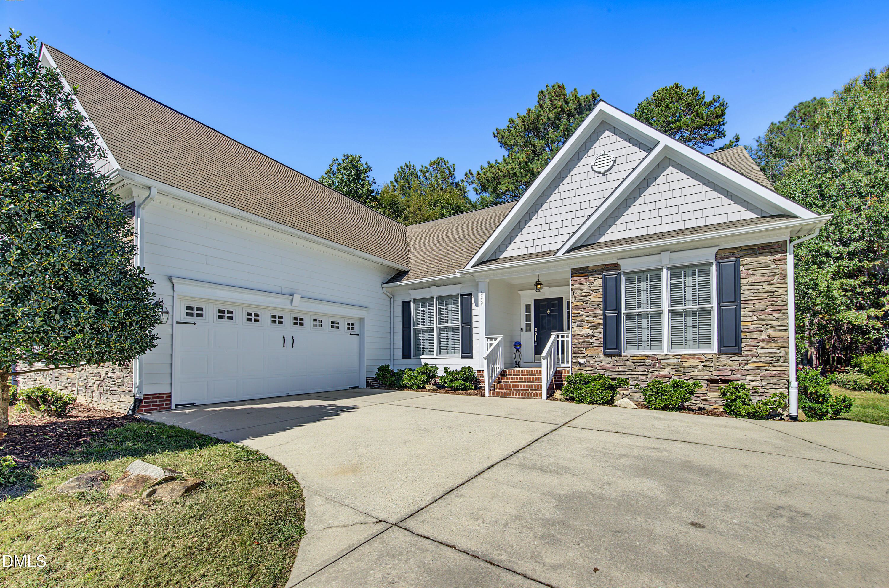 629 Red Cedar Circle Property Photo 4