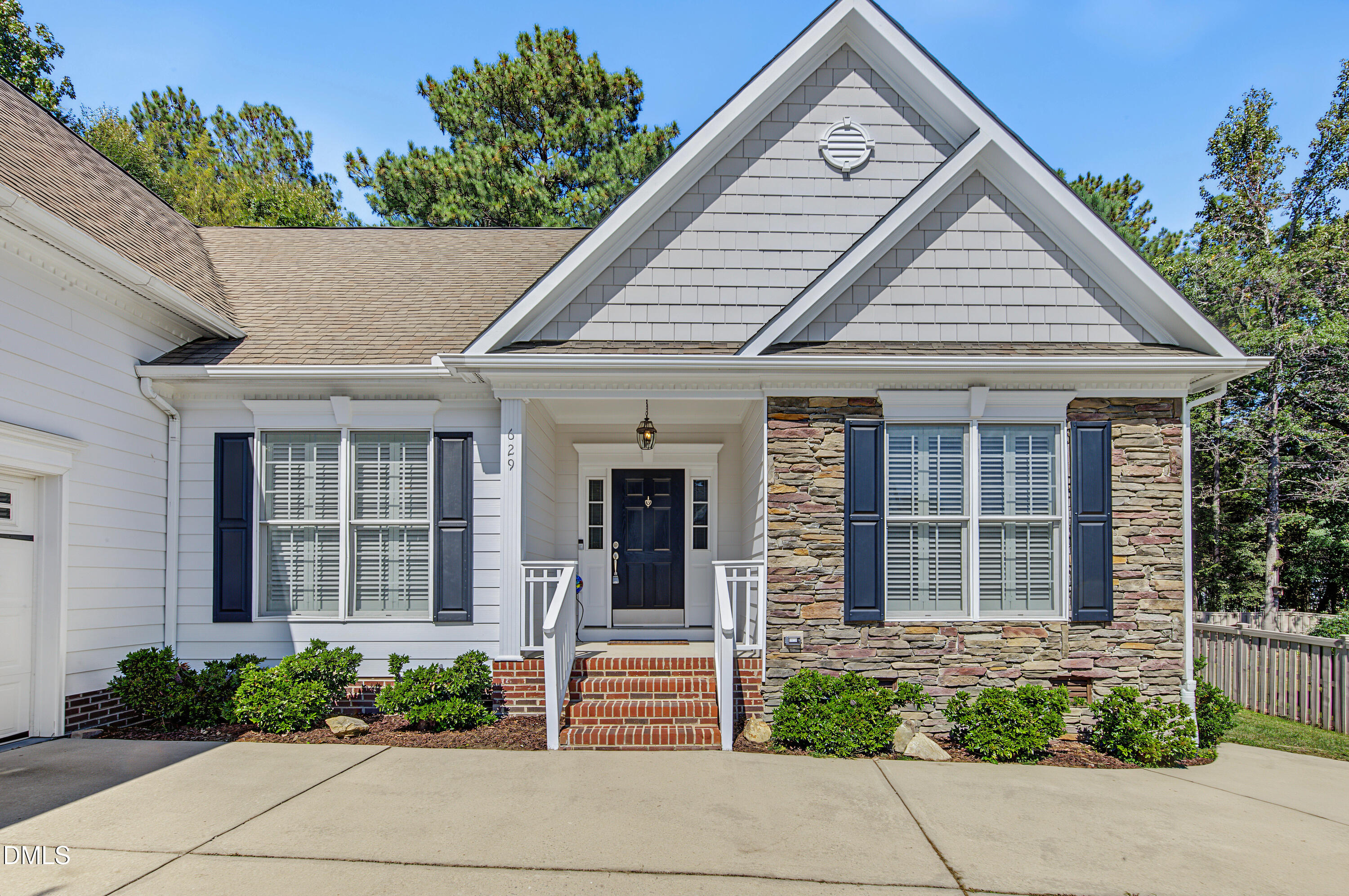 629 Red Cedar Circle Property Photo 6