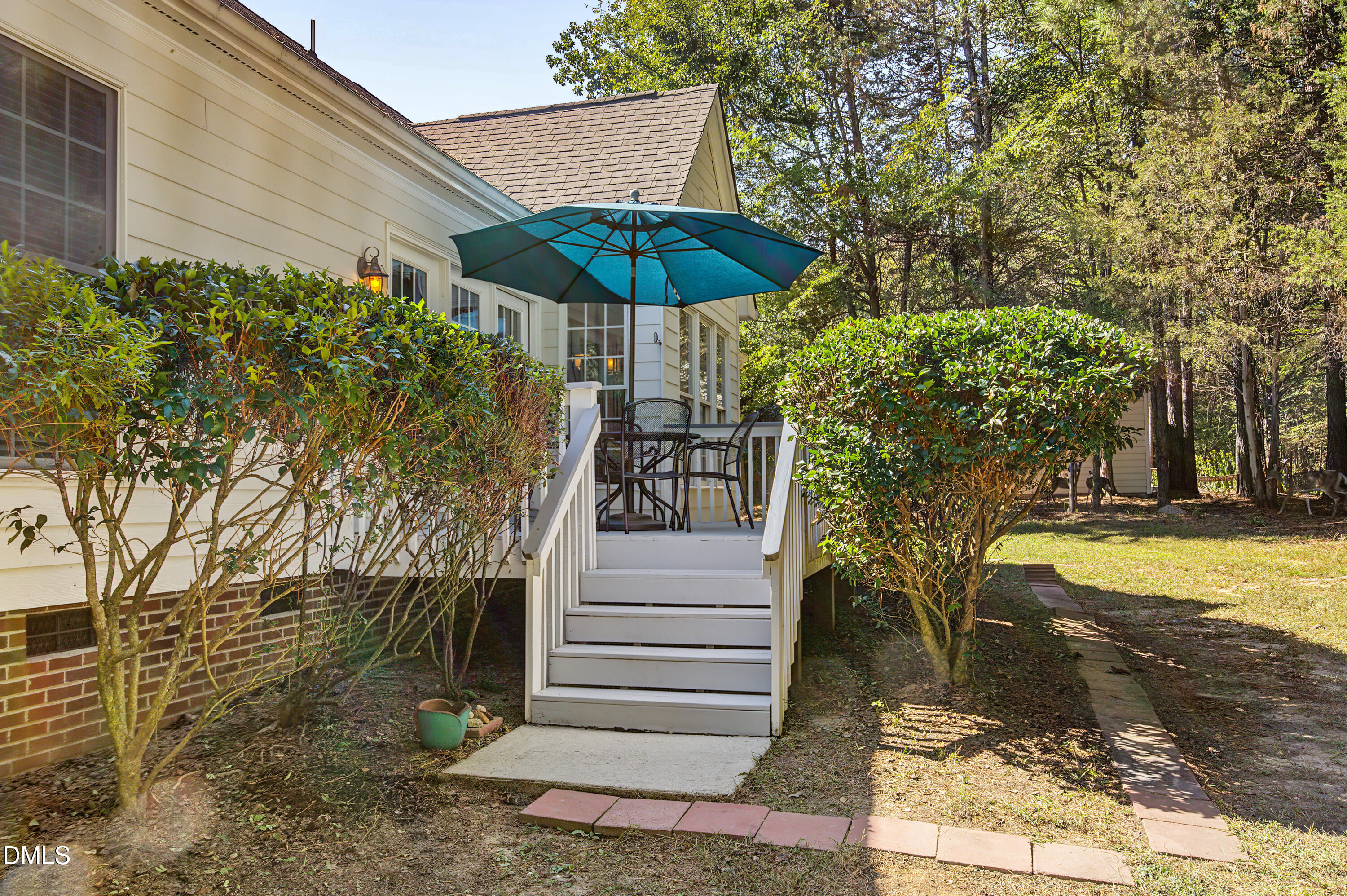 629 Red Cedar Circle Property Photo 10