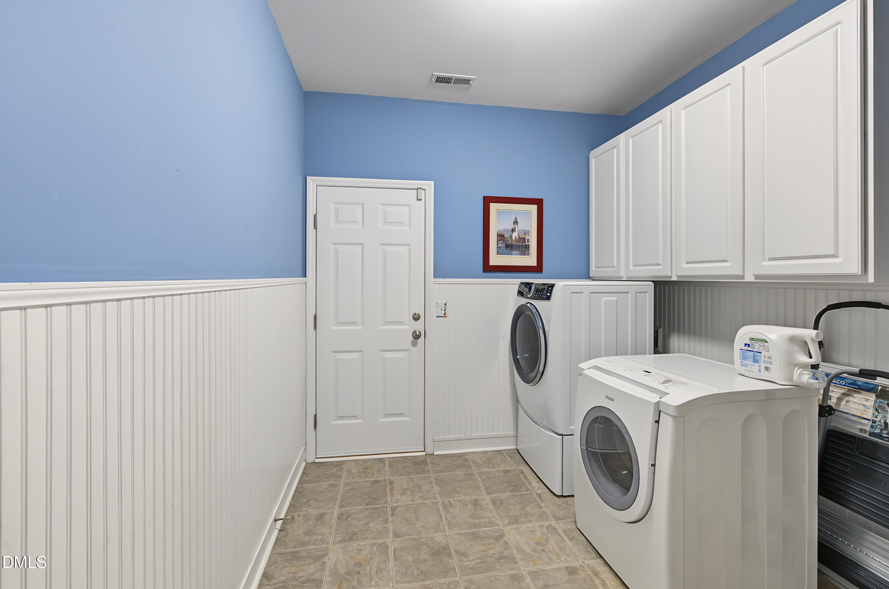 629 Red Cedar Circle Property Photo 45