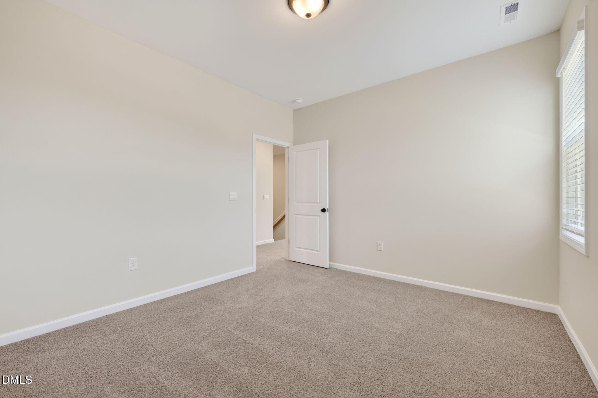 260 Madden Rose Loop Property Photo 32