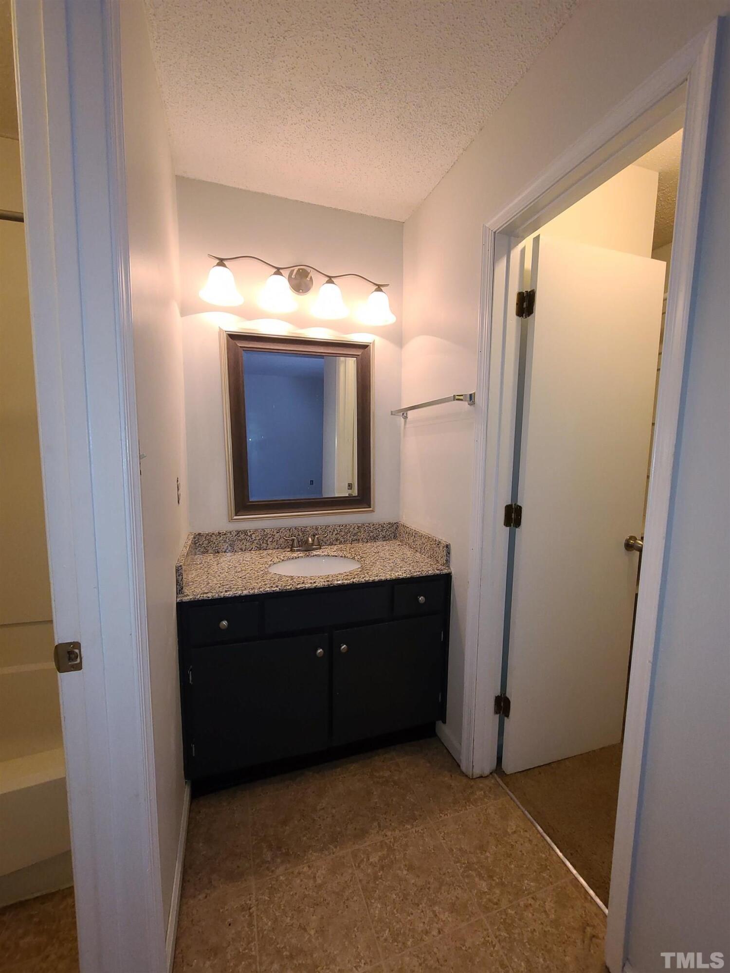 7371 Sandy Creek Property Photo 3