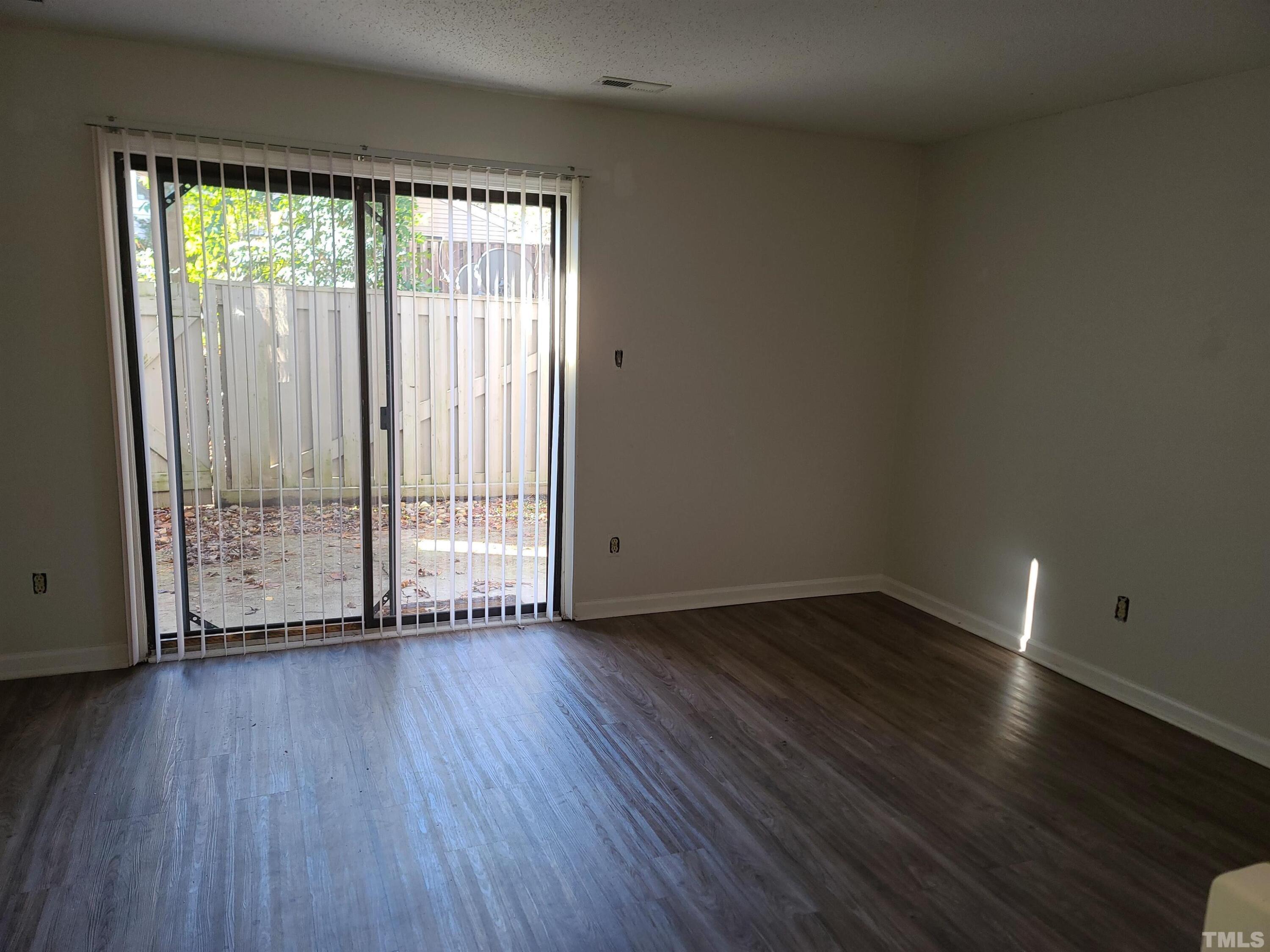 7371 Sandy Creek Property Photo 7