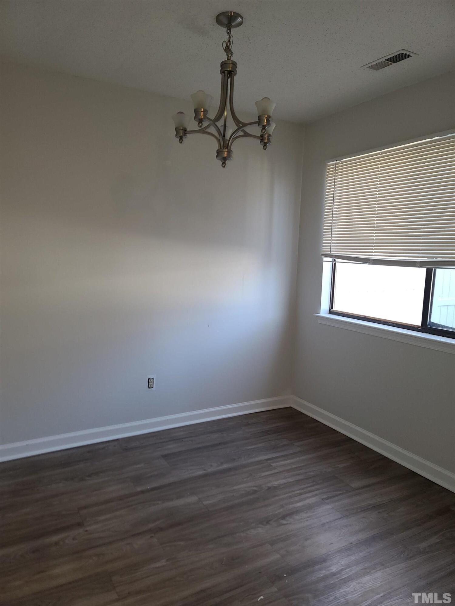 7371 Sandy Creek Property Photo 14