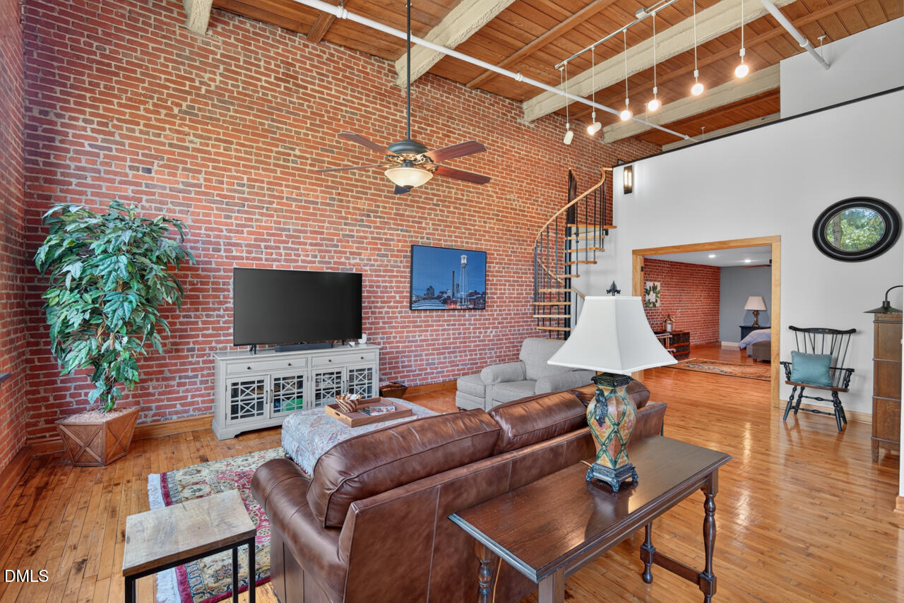 500 N Duke Street Property Photo 6