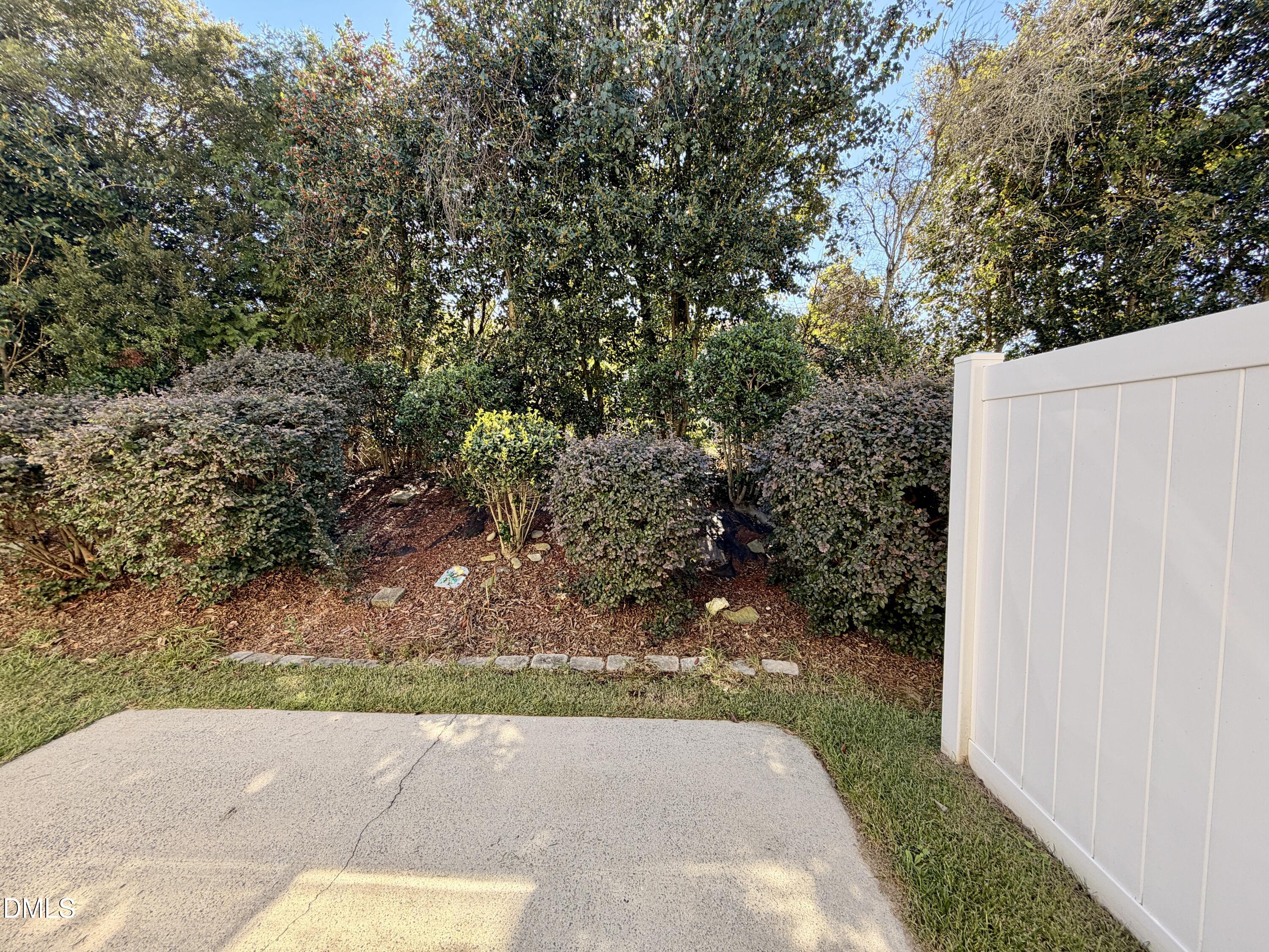 110 Oxford Drive Property Photo 32