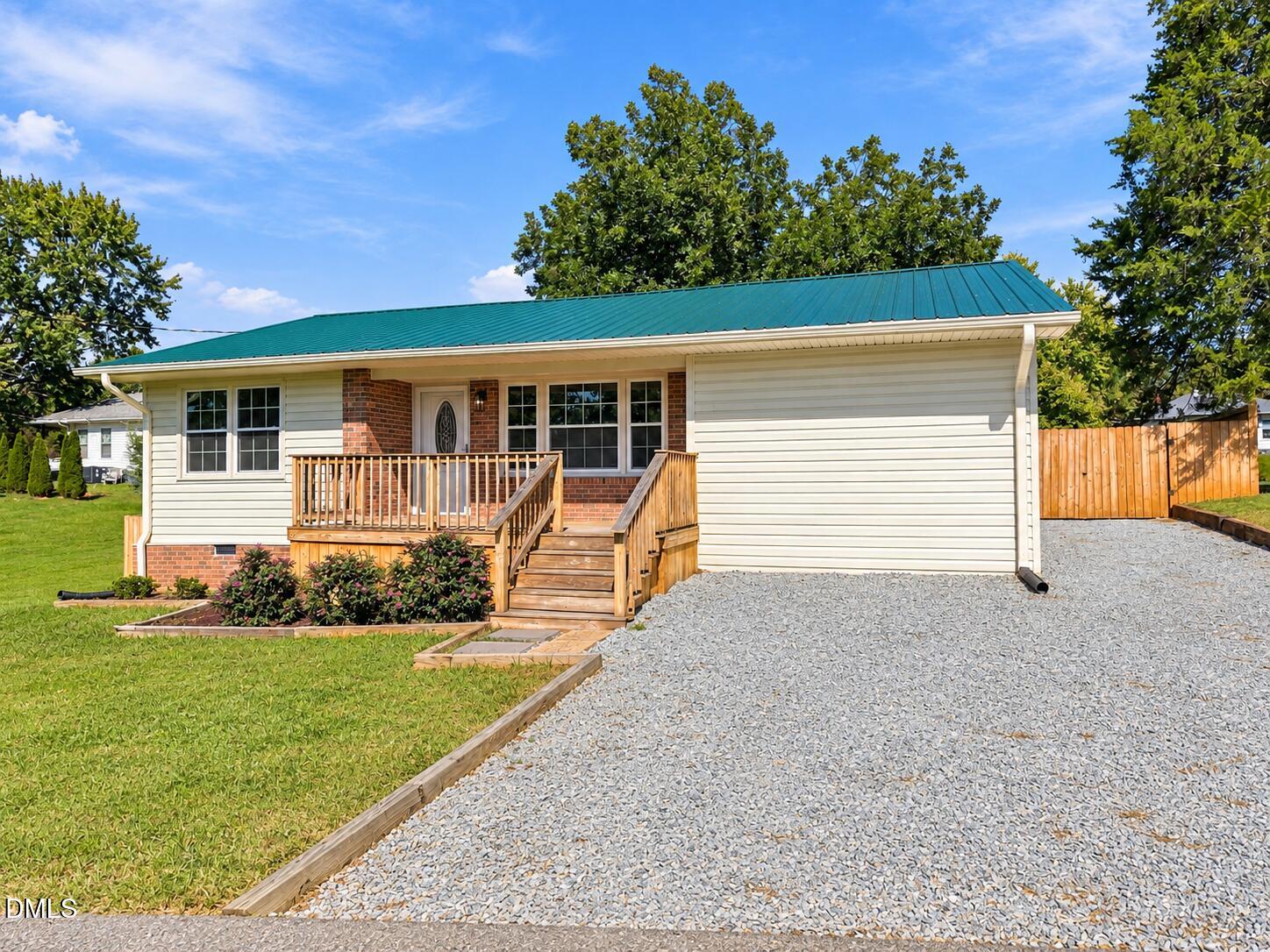 150 Summitt Street Property Photo 3