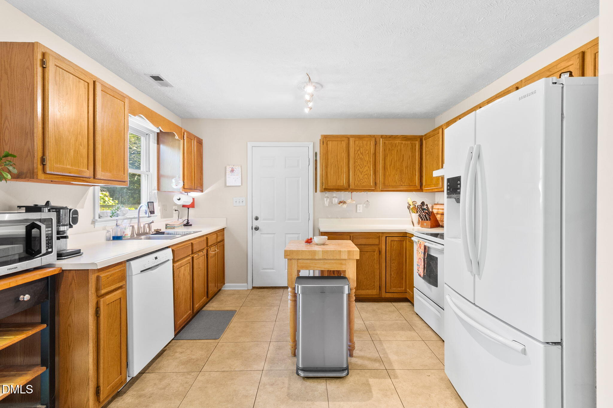 207 Oakview Drive Property Photo 21