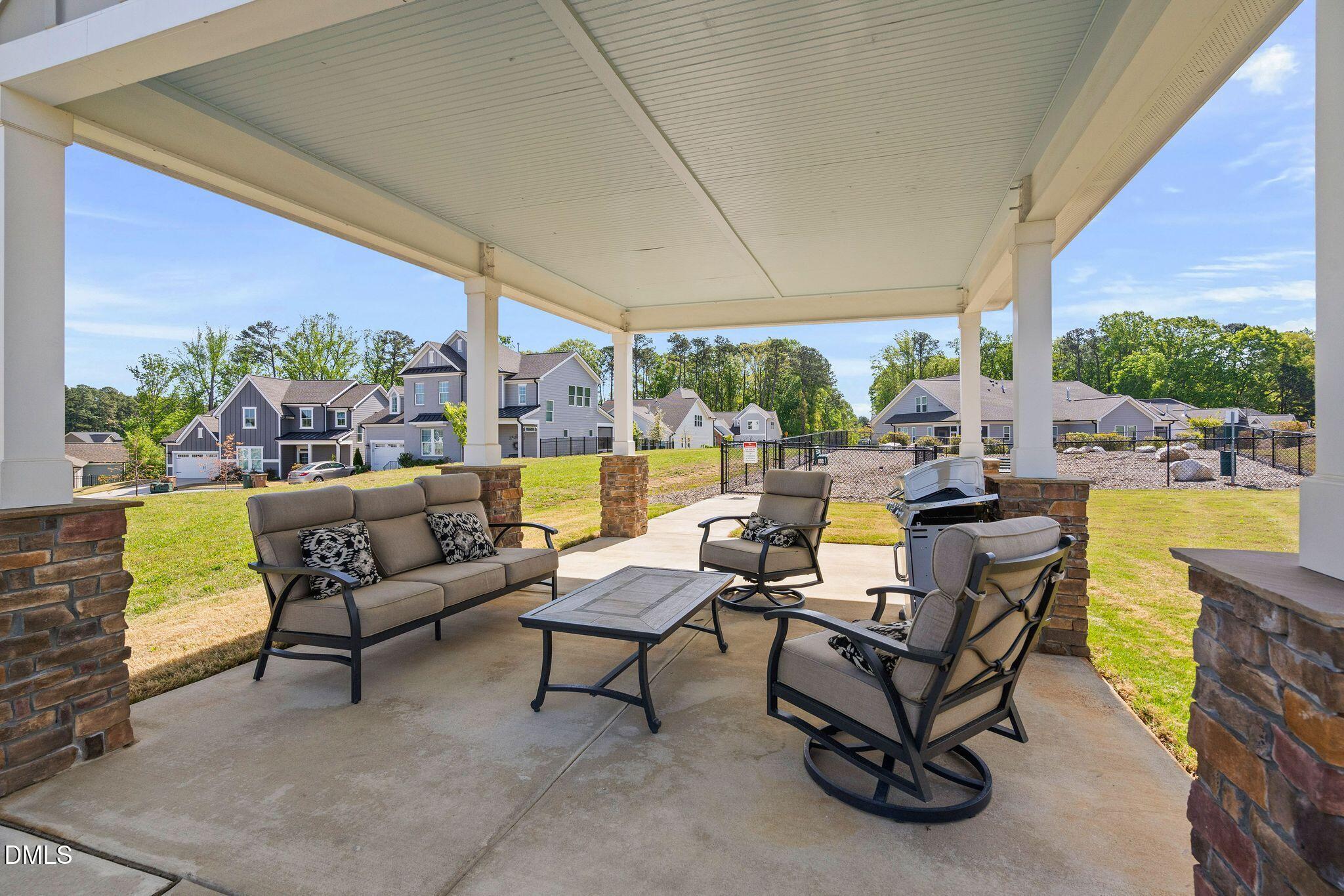 916 Market House Way Property Photo 37