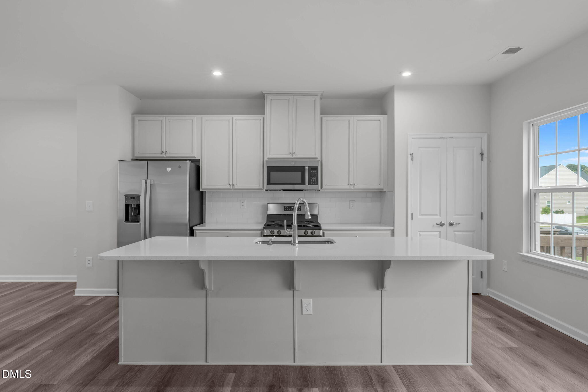 856 Romeria Drive Property Photo 13
