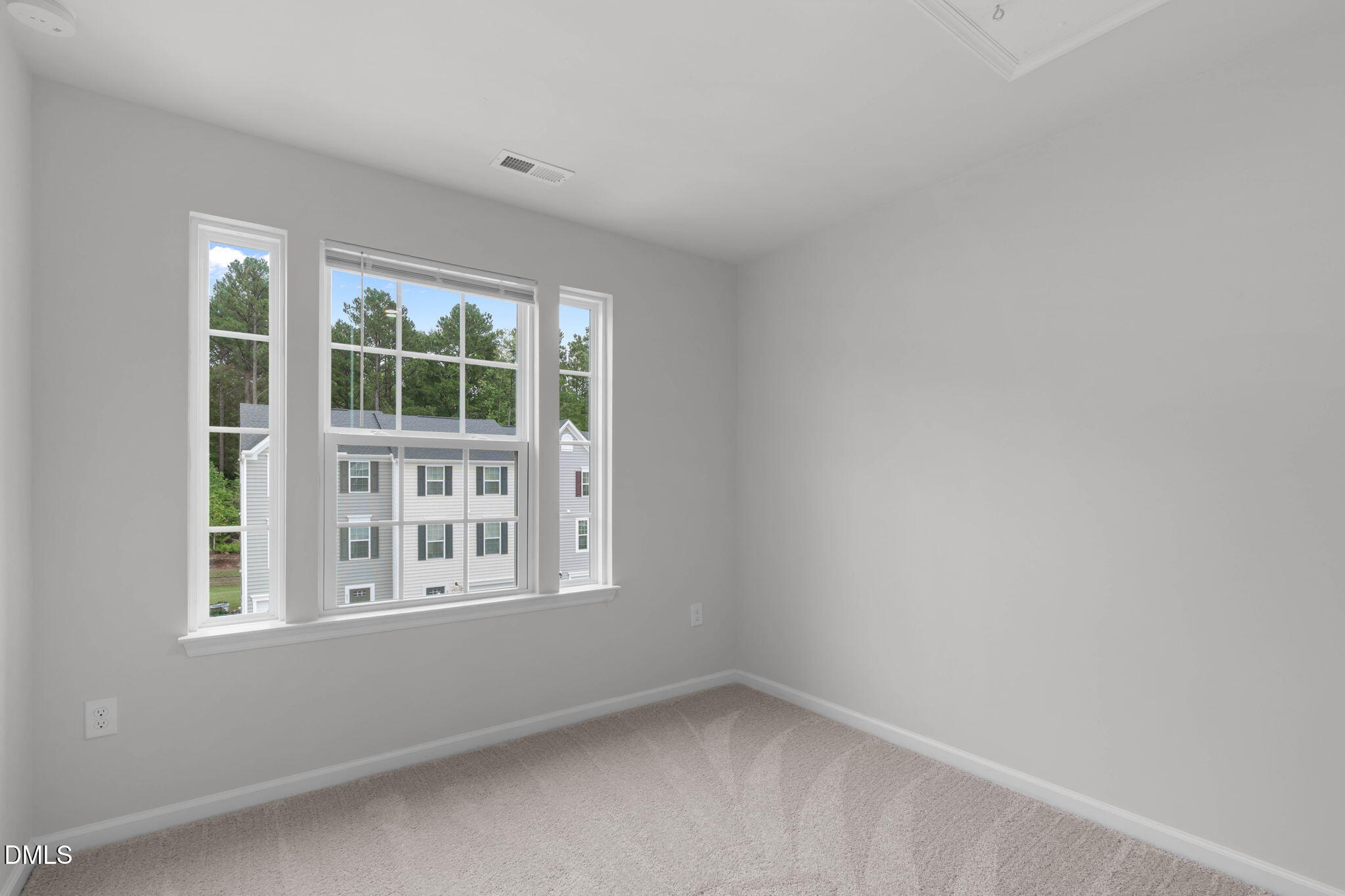 856 Romeria Drive Property Photo 28