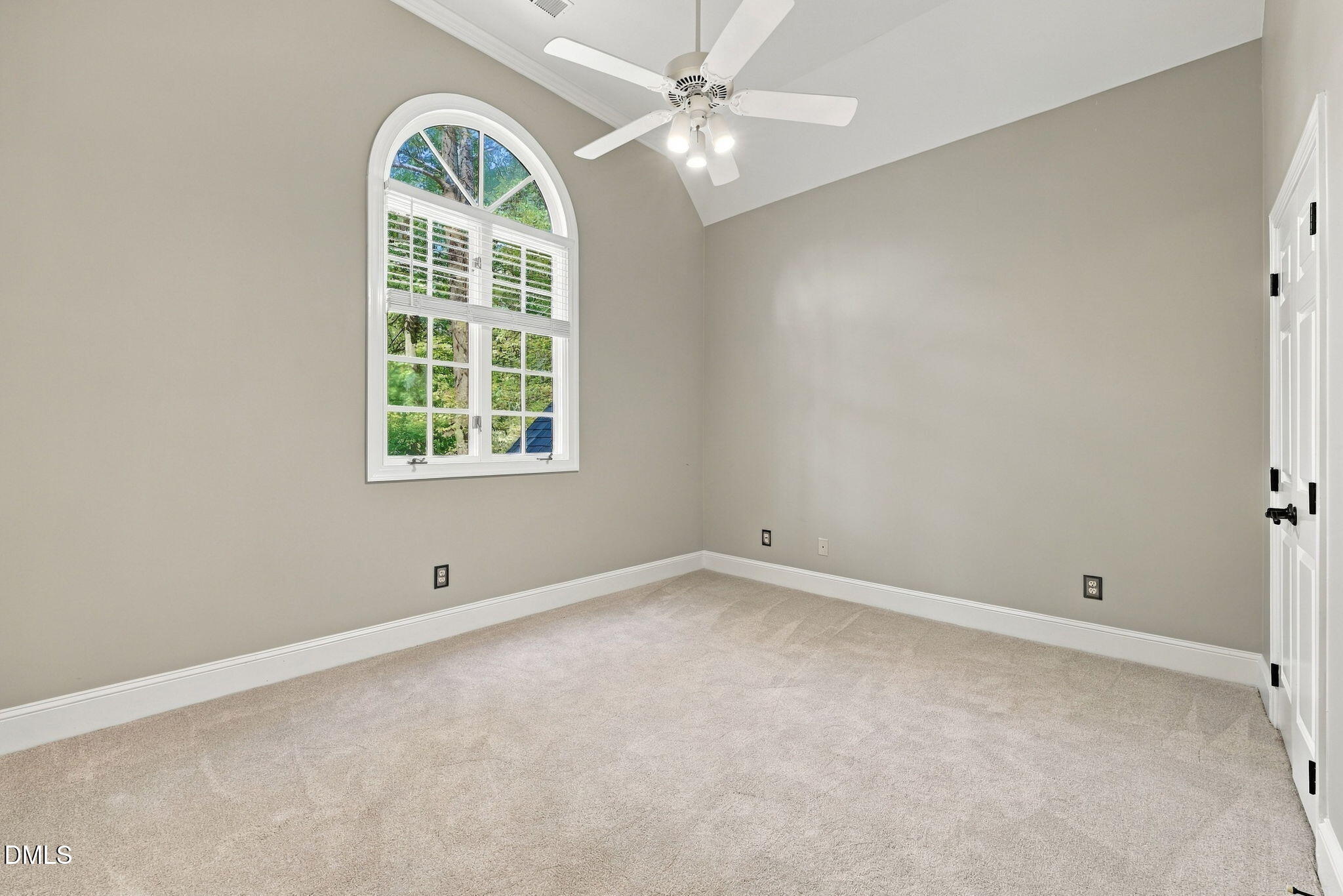 102 Eyemouth Court Property Photo 40
