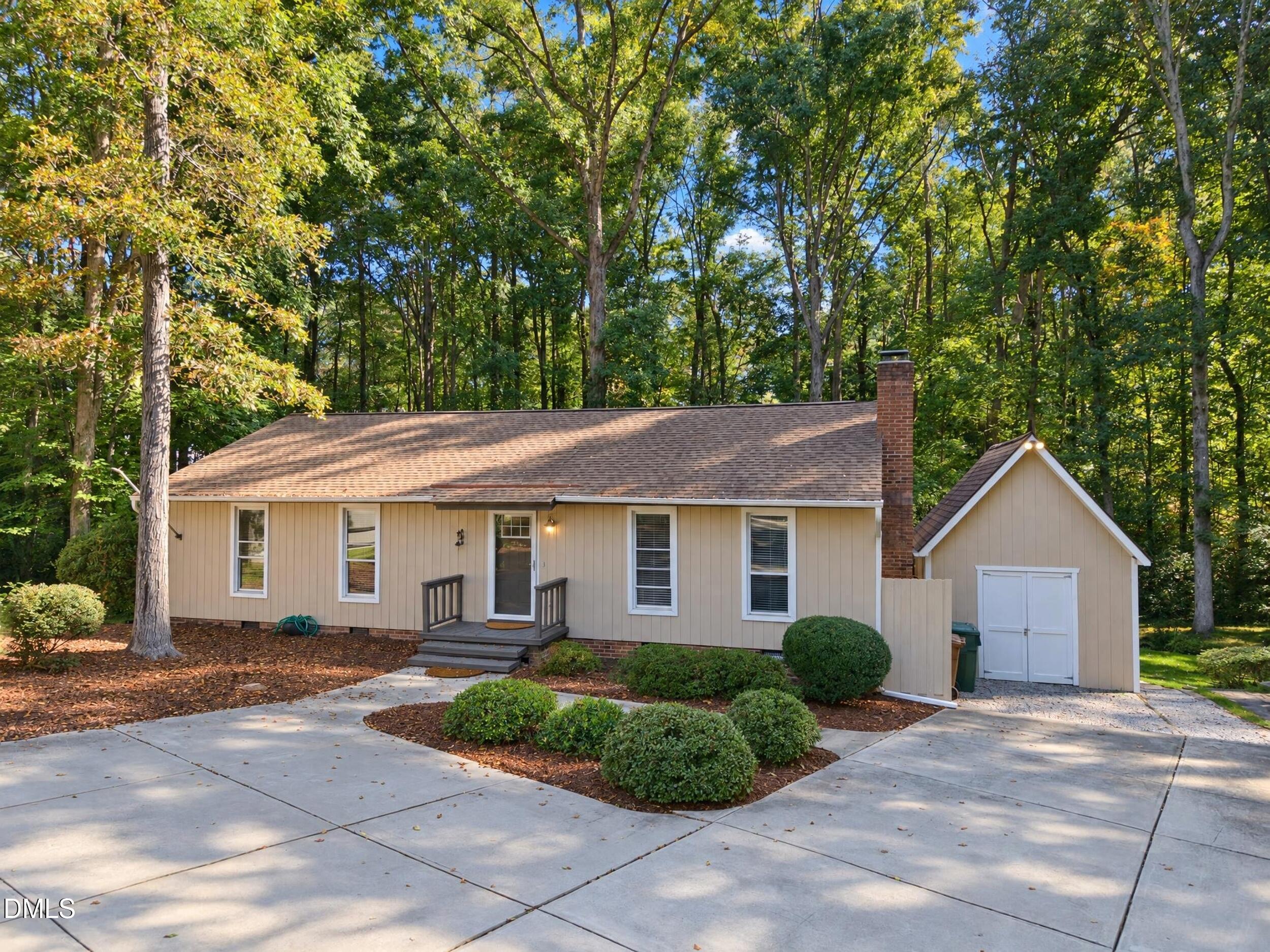 1219 Maybole Court Property Photo 1