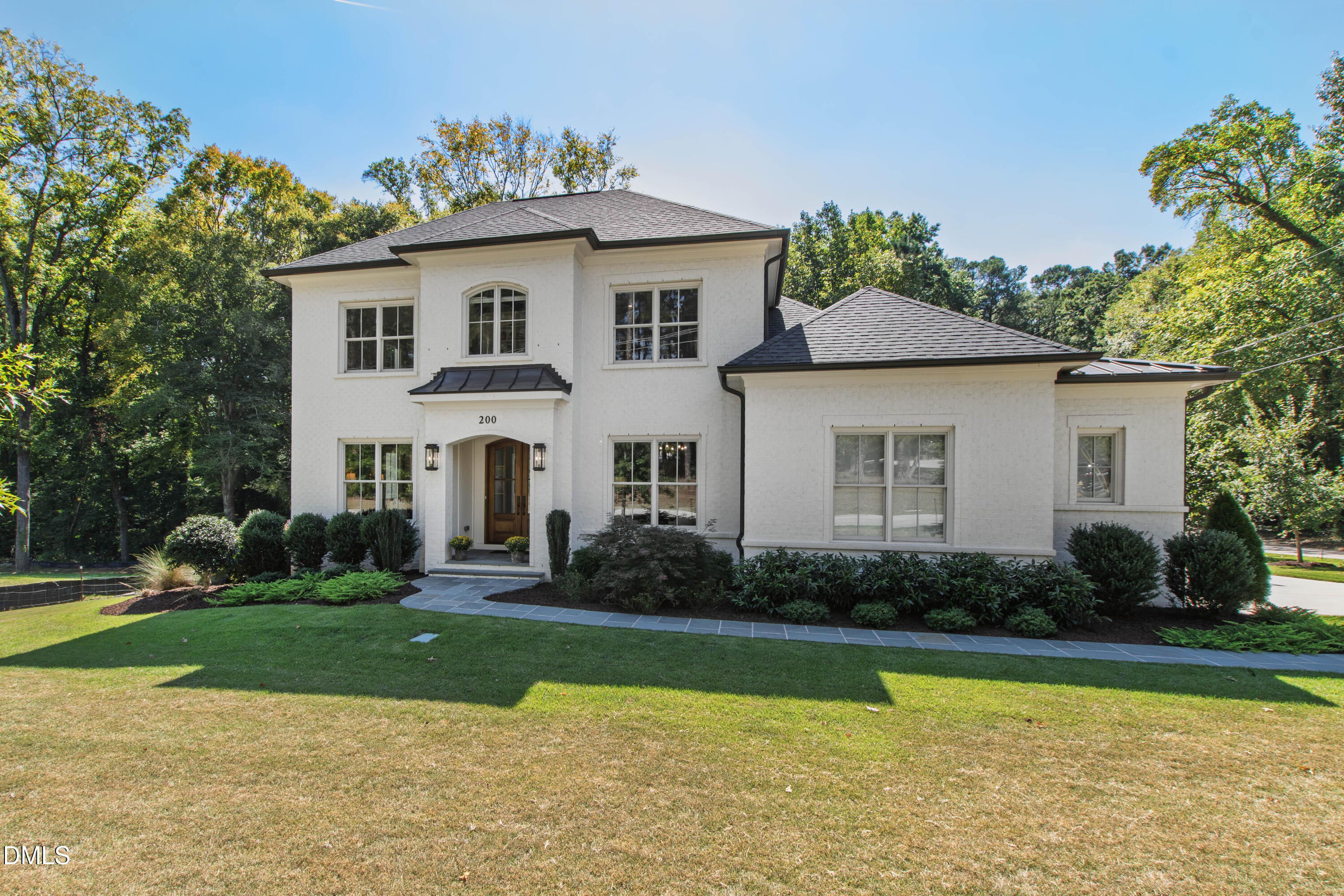 200 Pasquotank Drive Property Photo 1