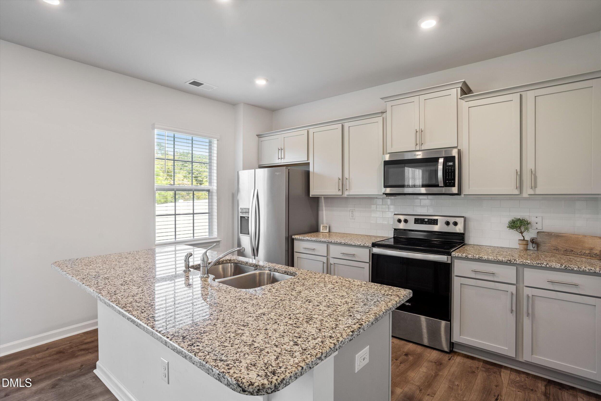 115 Rivercamp Street Property Photo 14