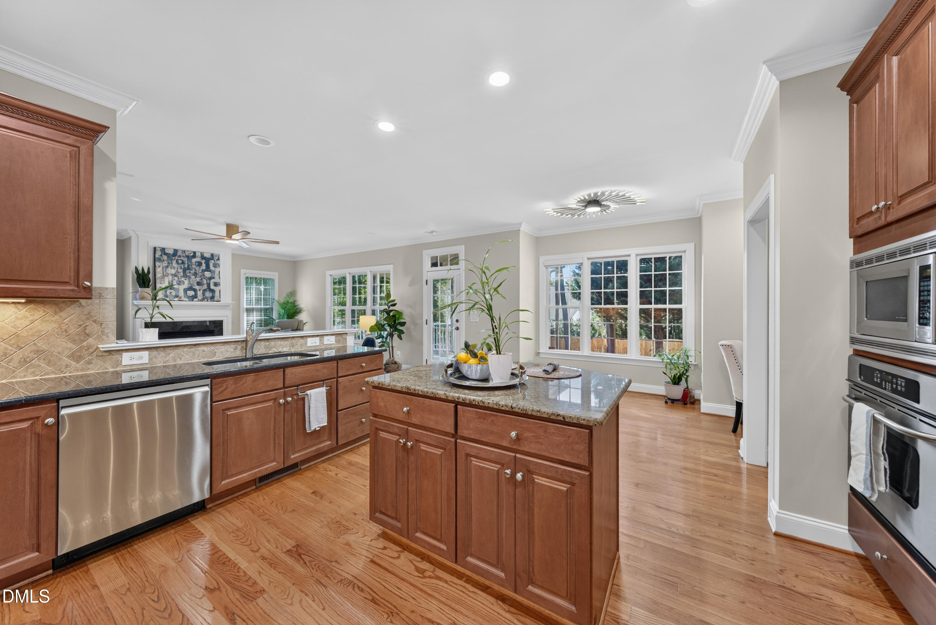 433 Brightling Way Property Photo 6