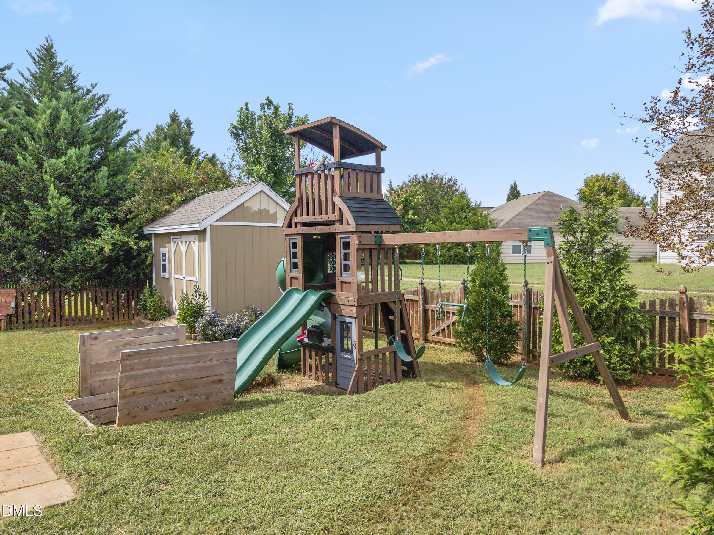 703 Blue Lake Drive Property Photo 31