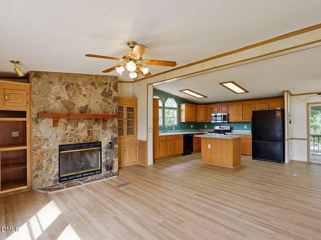 1128 Harvey Johnson Road Property Photo 3
